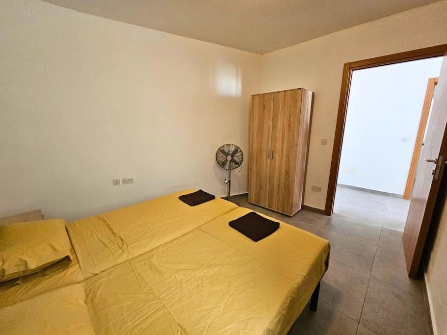 3 Bedroom Central Apartment St Pauls Bay photo 3