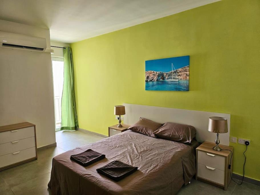 3 Bedroom Central Apartment St Pauls Bay photo 5