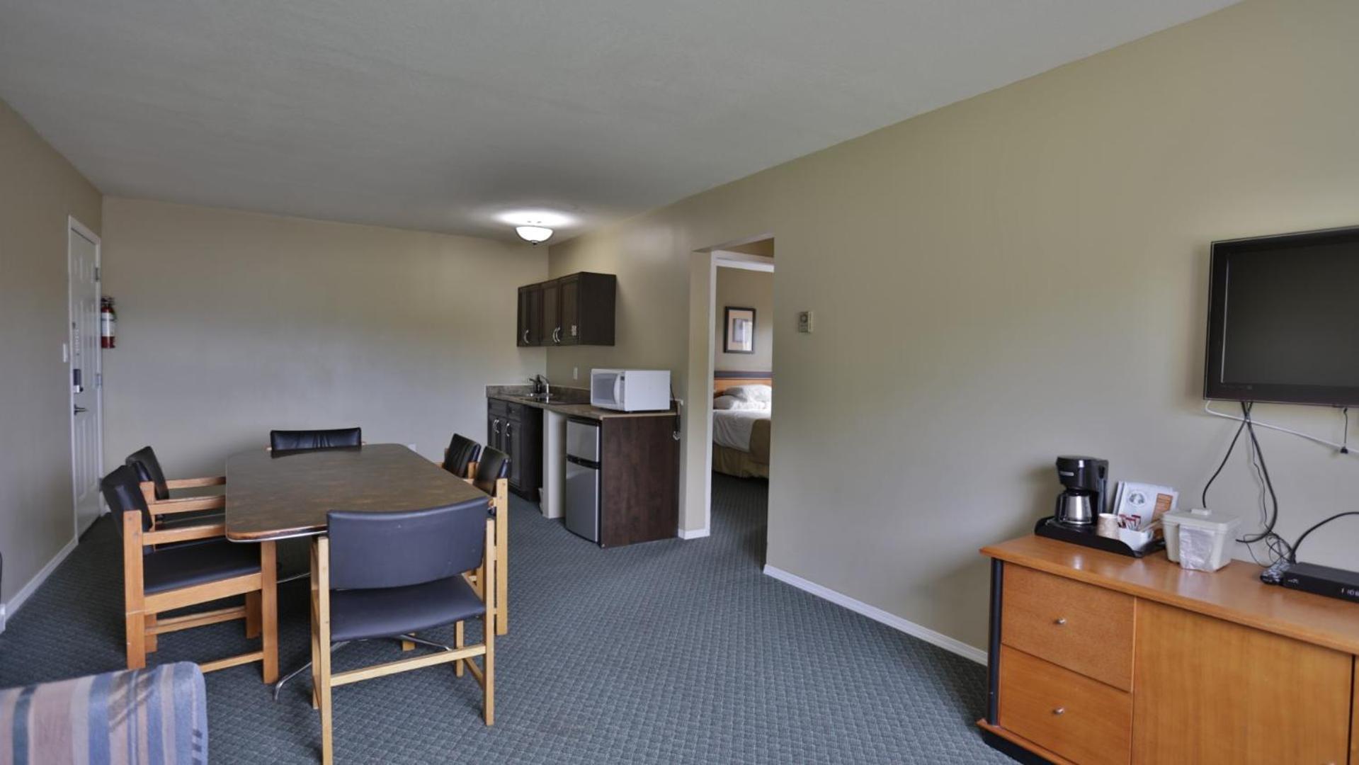 Diplomat Motel