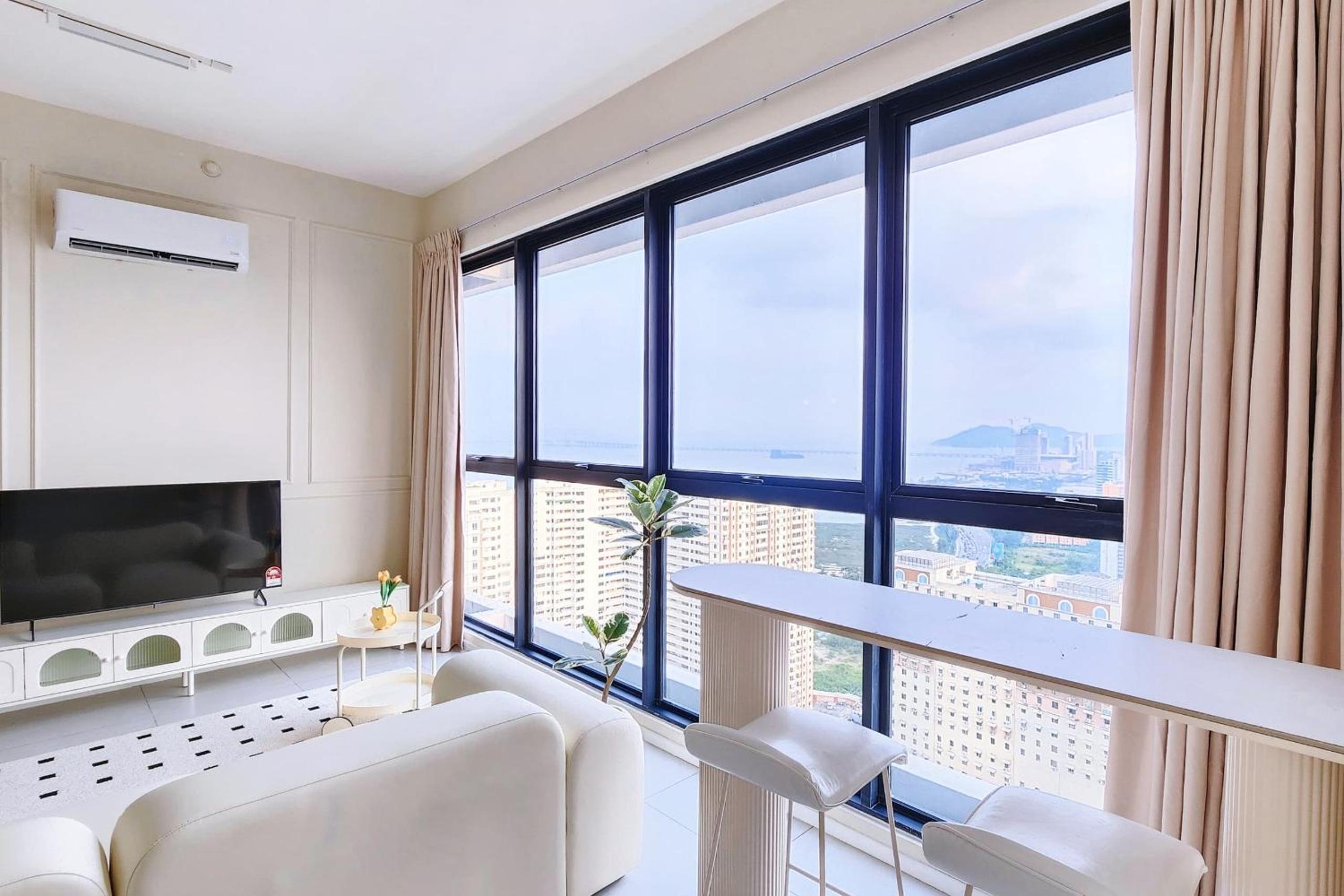 Tatami with Seaview, 9pax, Urban Suites by PG Home photo 3