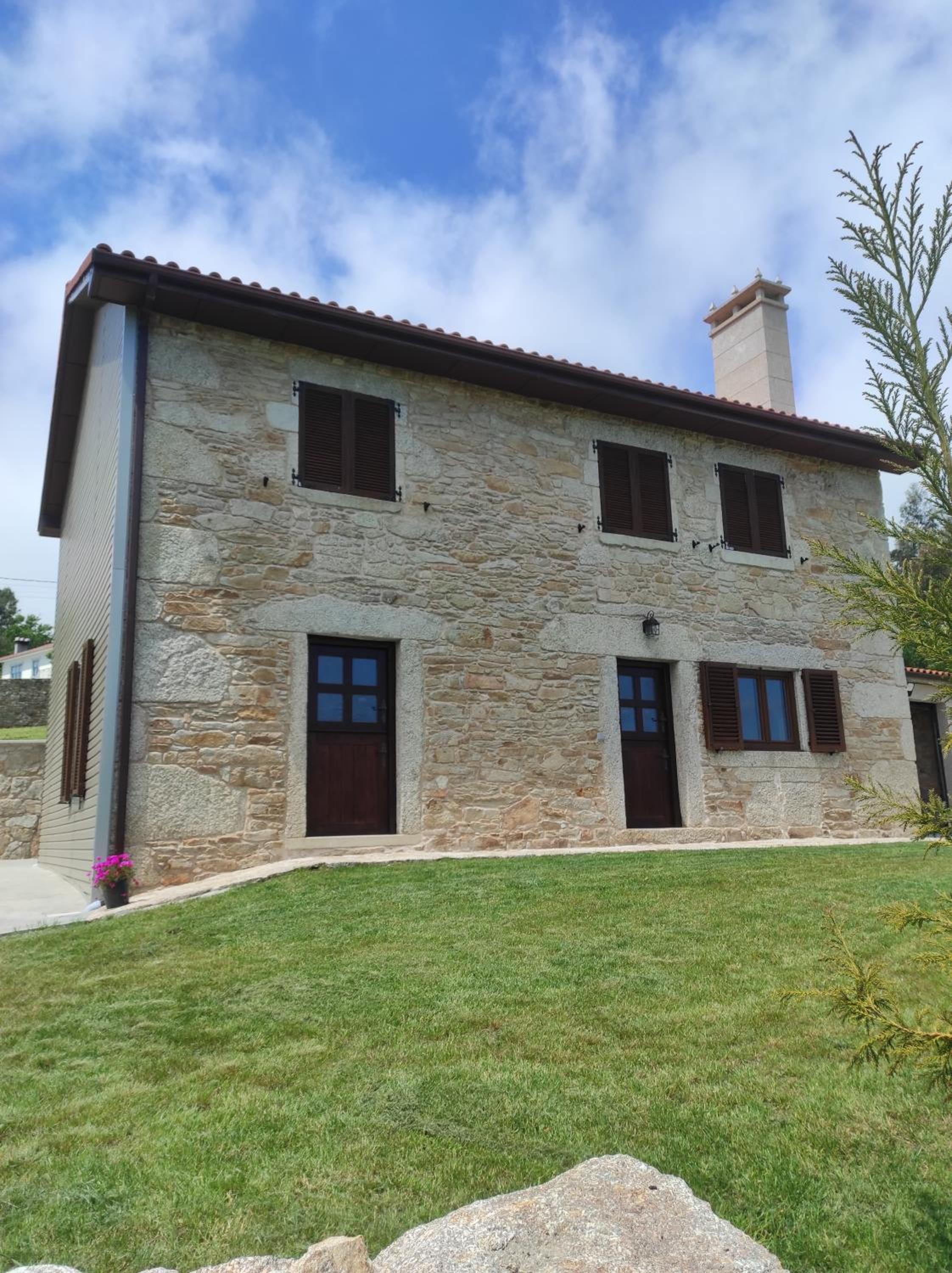 Casa O Sopé view 2