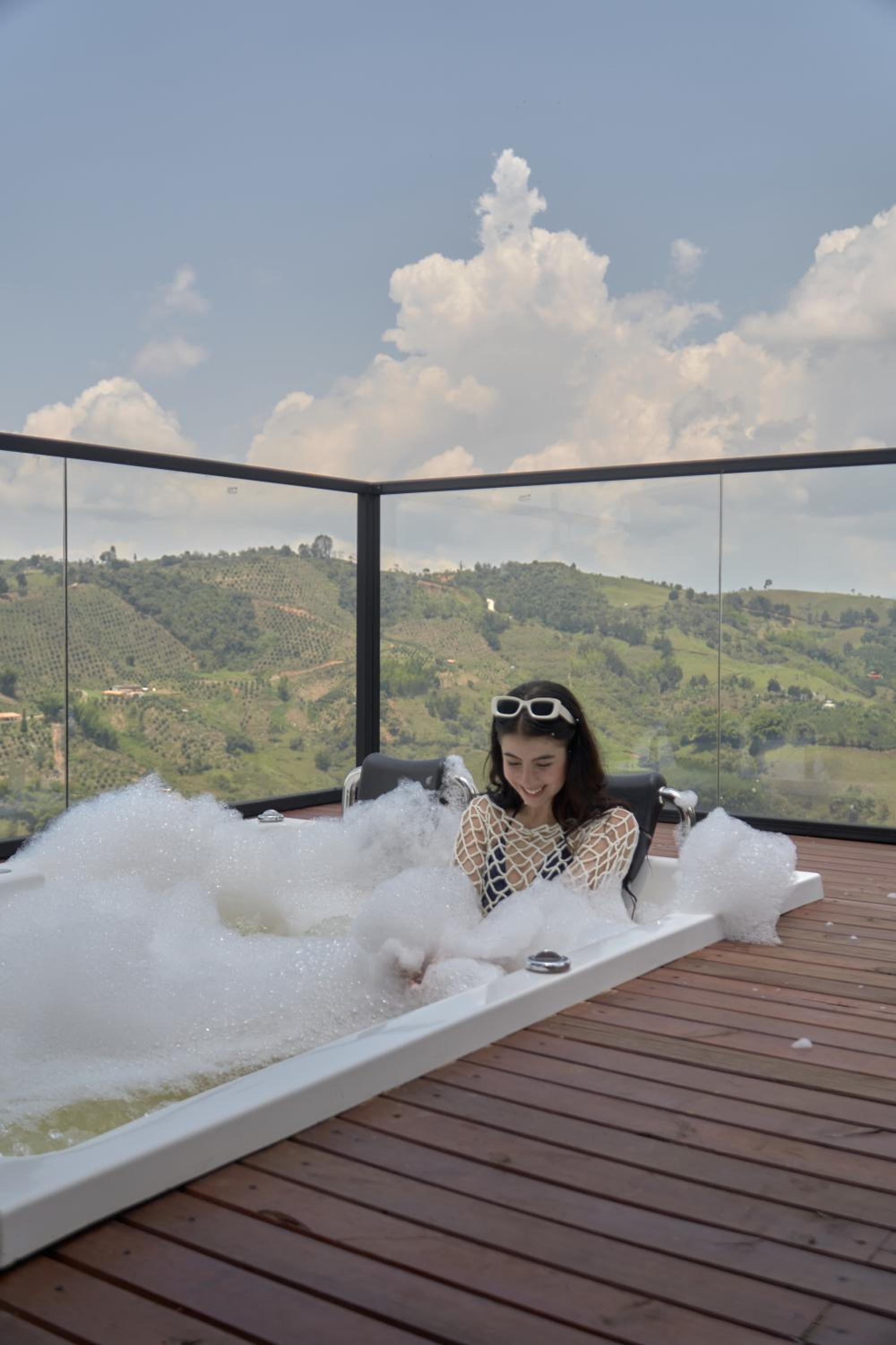 Cabañas para parejas cerca a Medellín - LUUM By Roots Rentals