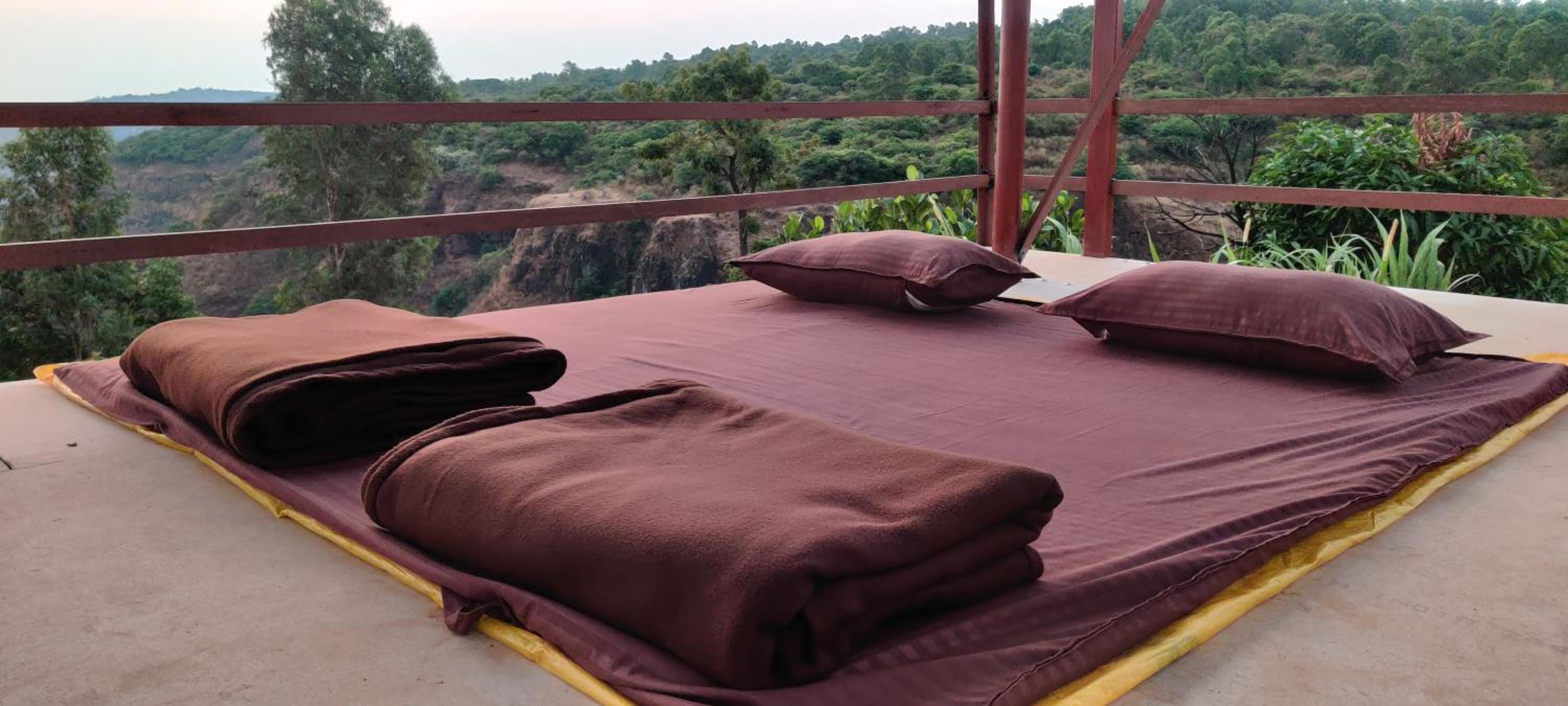 Yuva Yatri Campsite