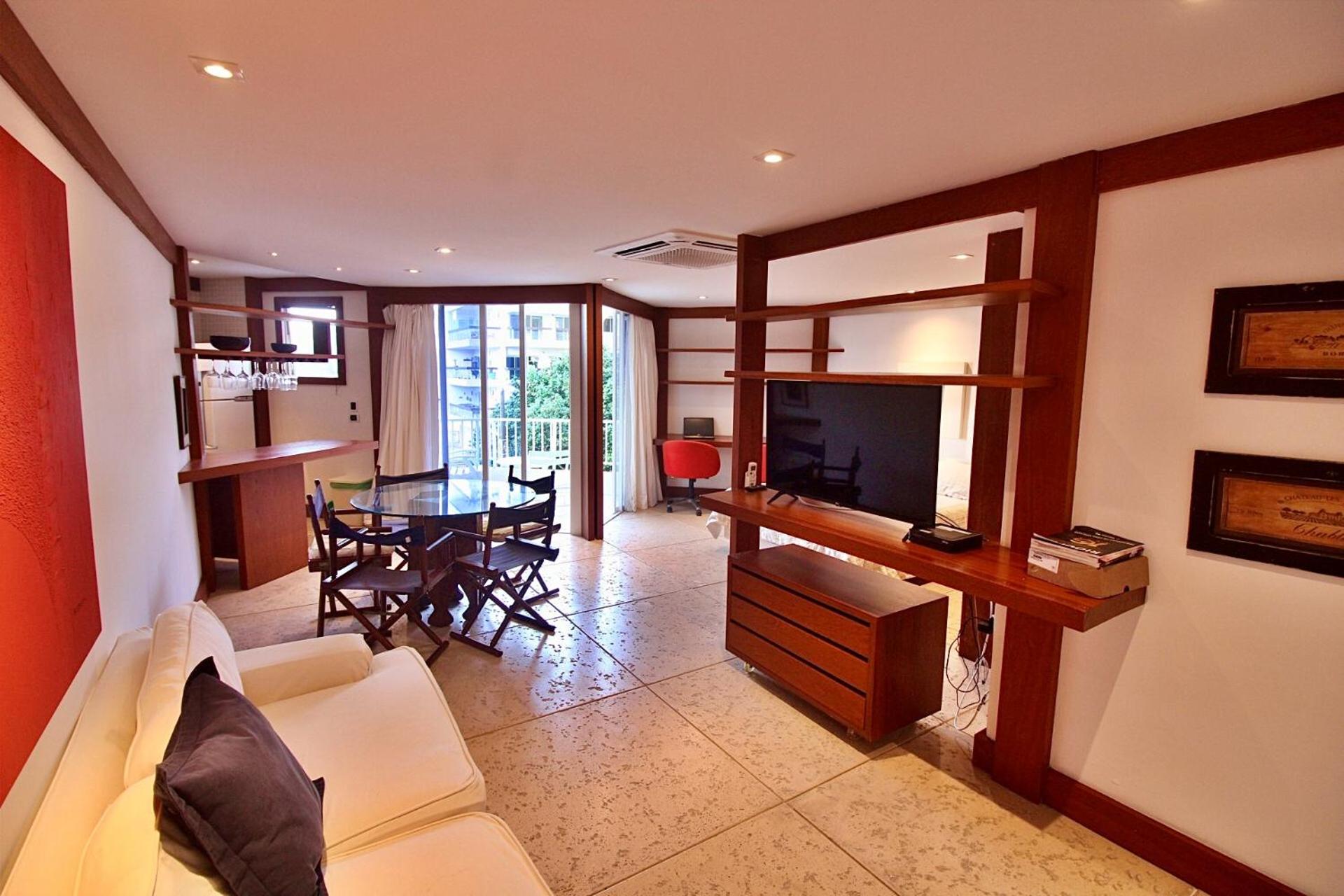 Loft frente praia Barra da Tijuca, ao lado do Windsor