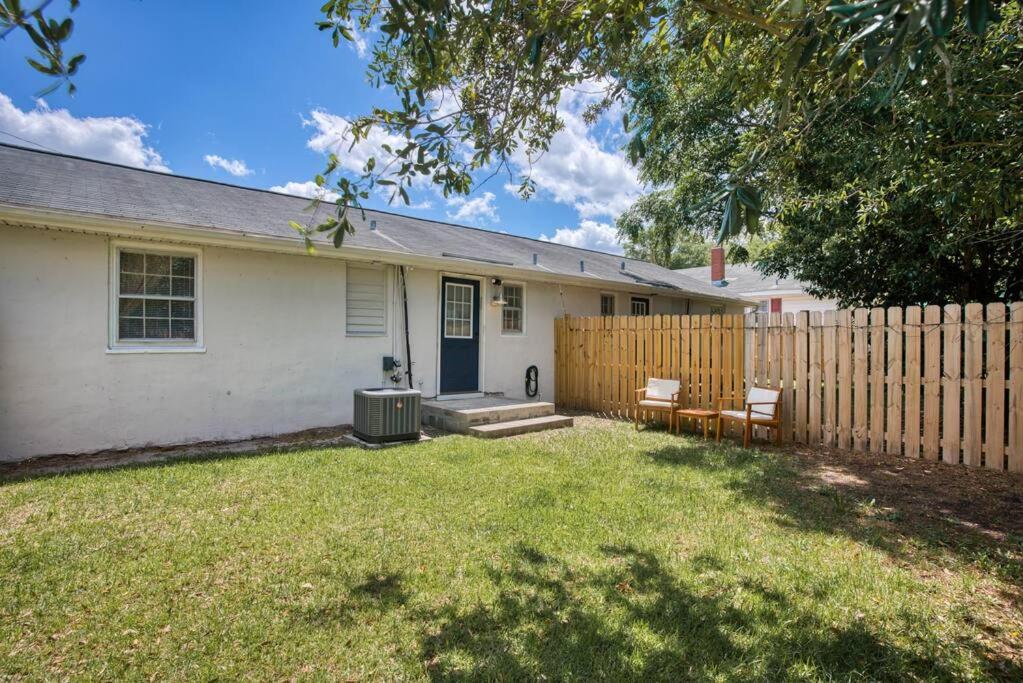 Wilmington Vacations - Castle Street Retreat - Glamorous Getaway - Property Image 3