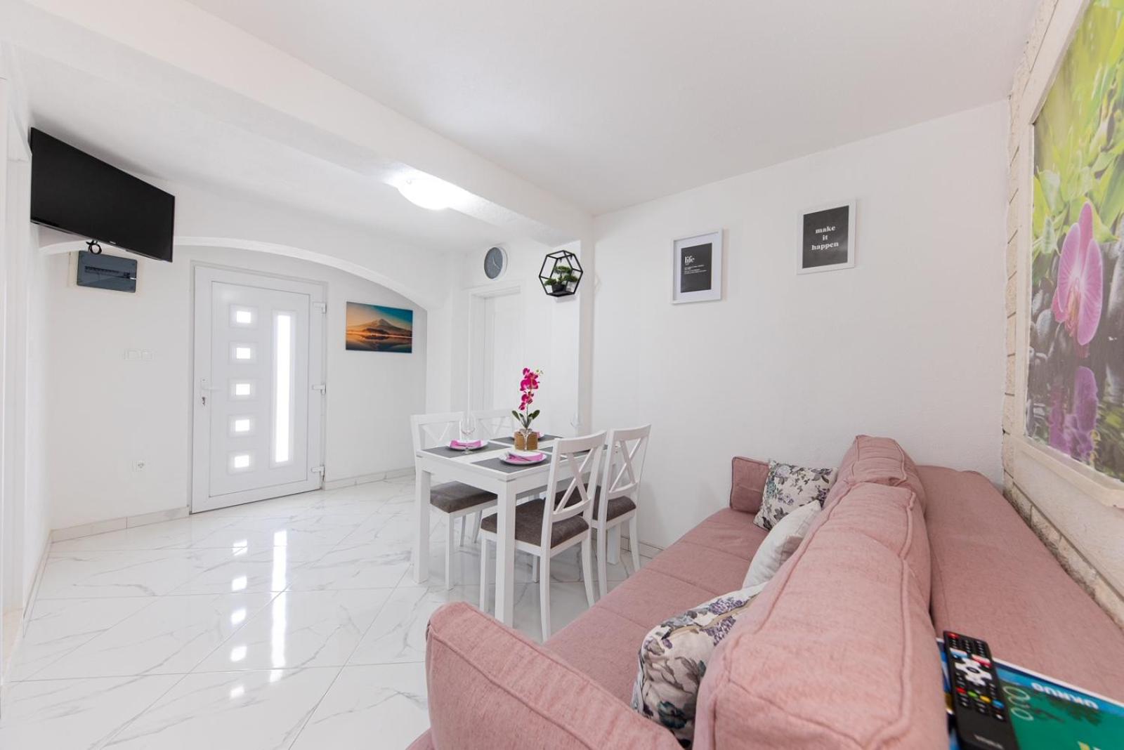 Apartmani Marin