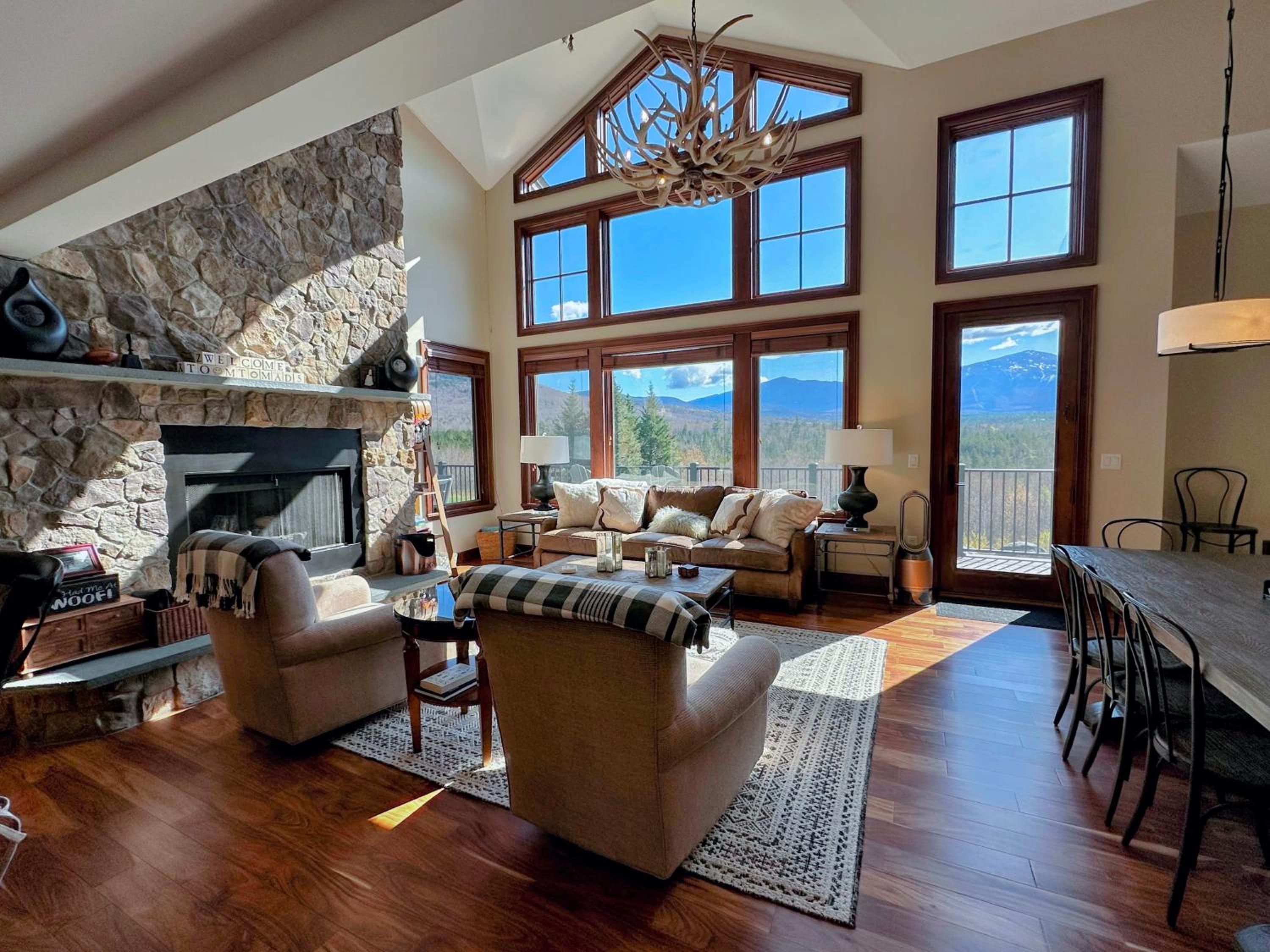 Luxury home, walk to Mt Wash Hotel! Pool/gym passes, stunning views, AC! view 4
