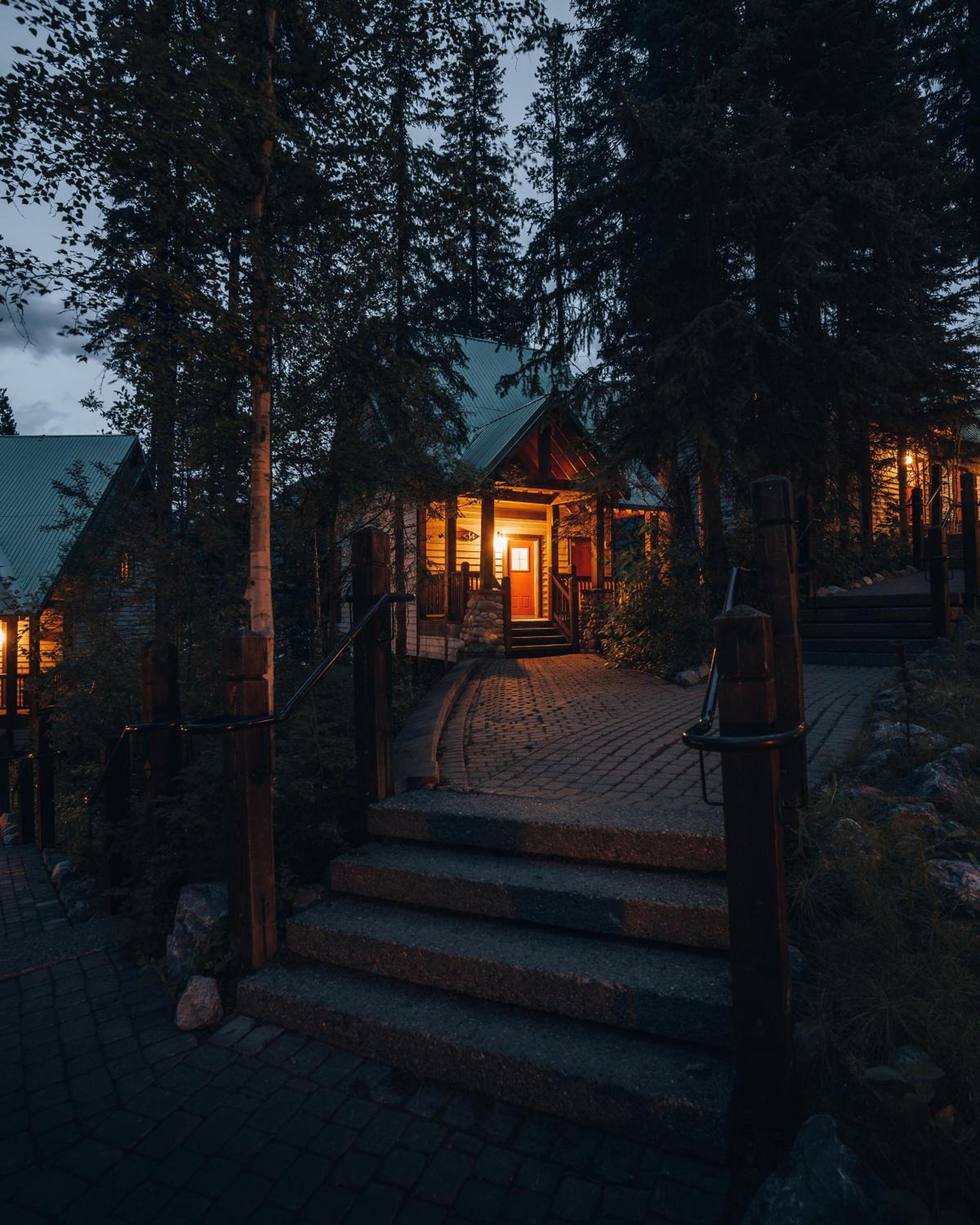 Emerald Lake Lodge 10
