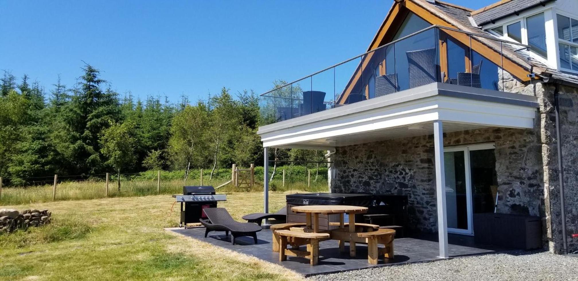 Cot Cottage - Panoramic Views & Hot Tub! view 2