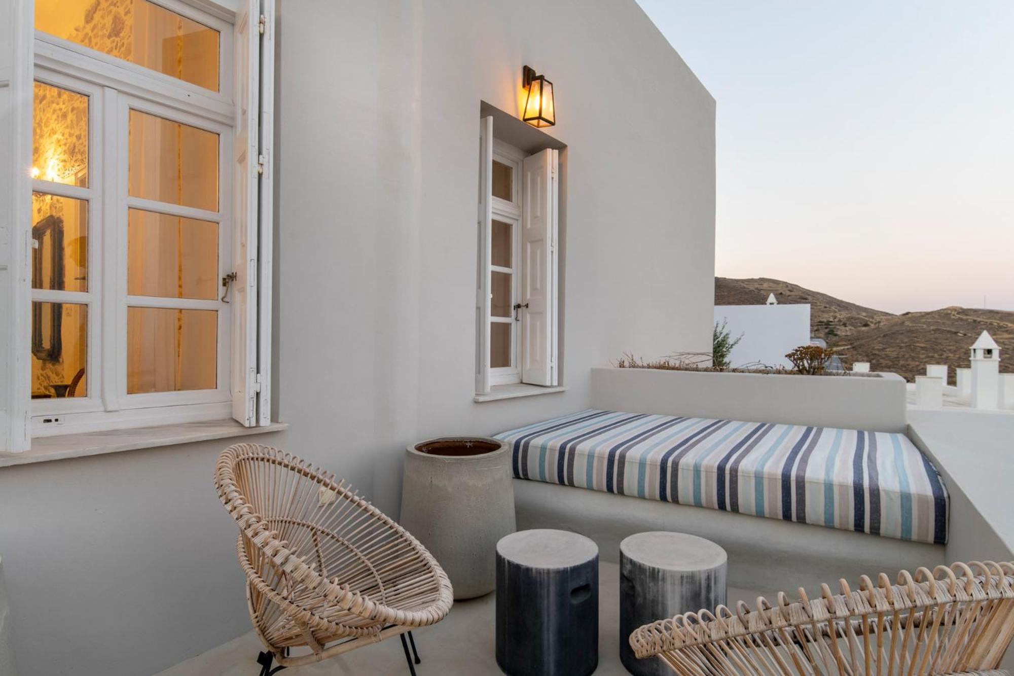 Glaukopis Retreat