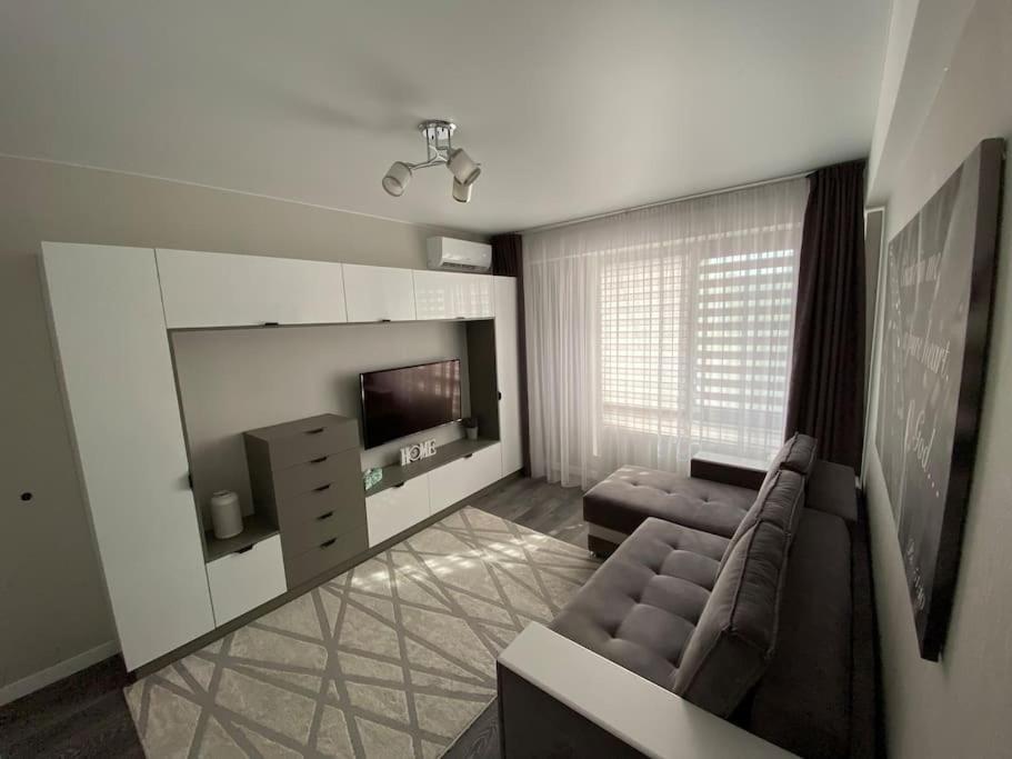 Nest 4 West view 3