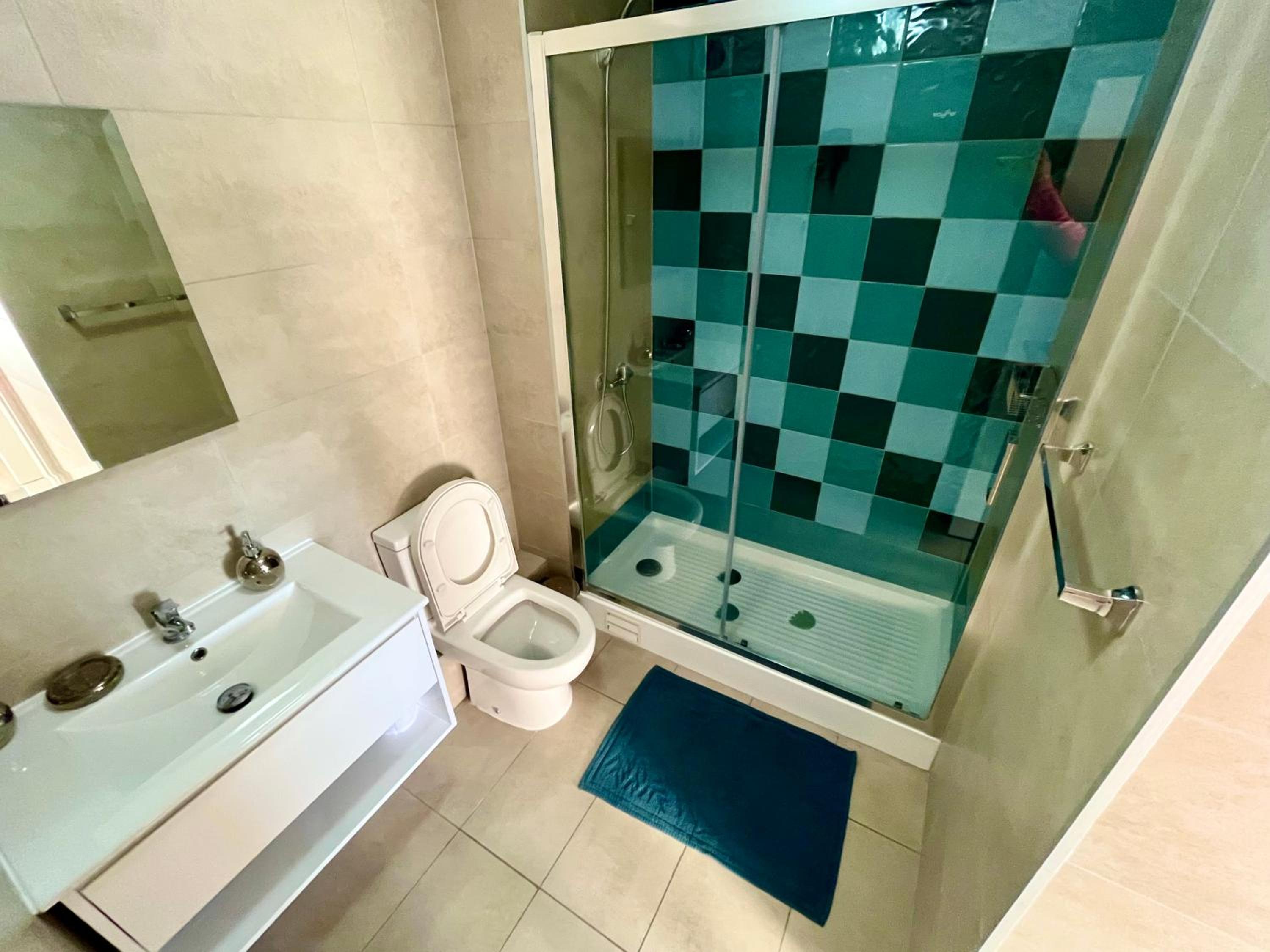Exclusivo Departamento Equipado Estacionamiento Privado 2D-2B con Excelente ubicación en Los Ángeles