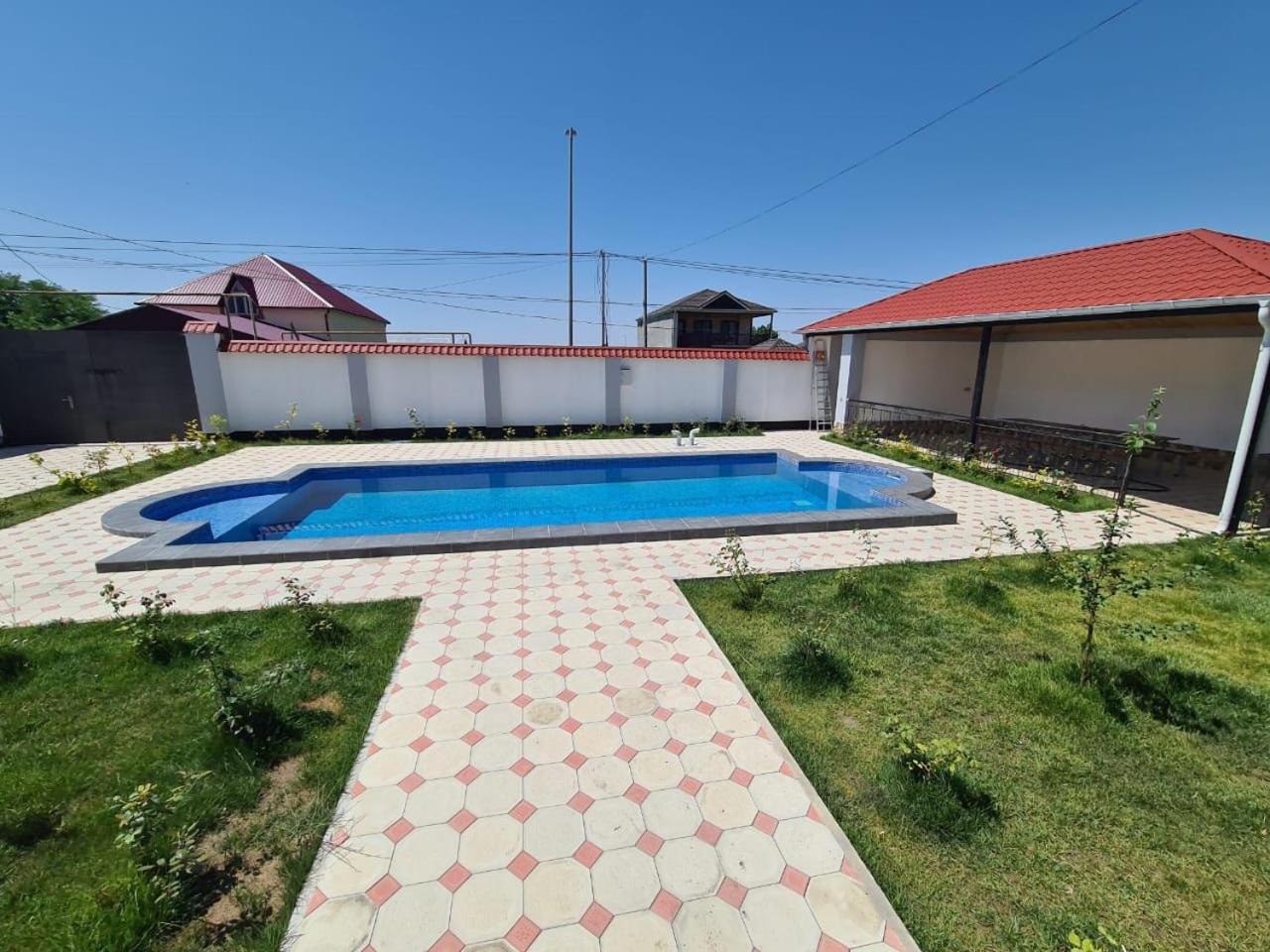 Red villa Gabala