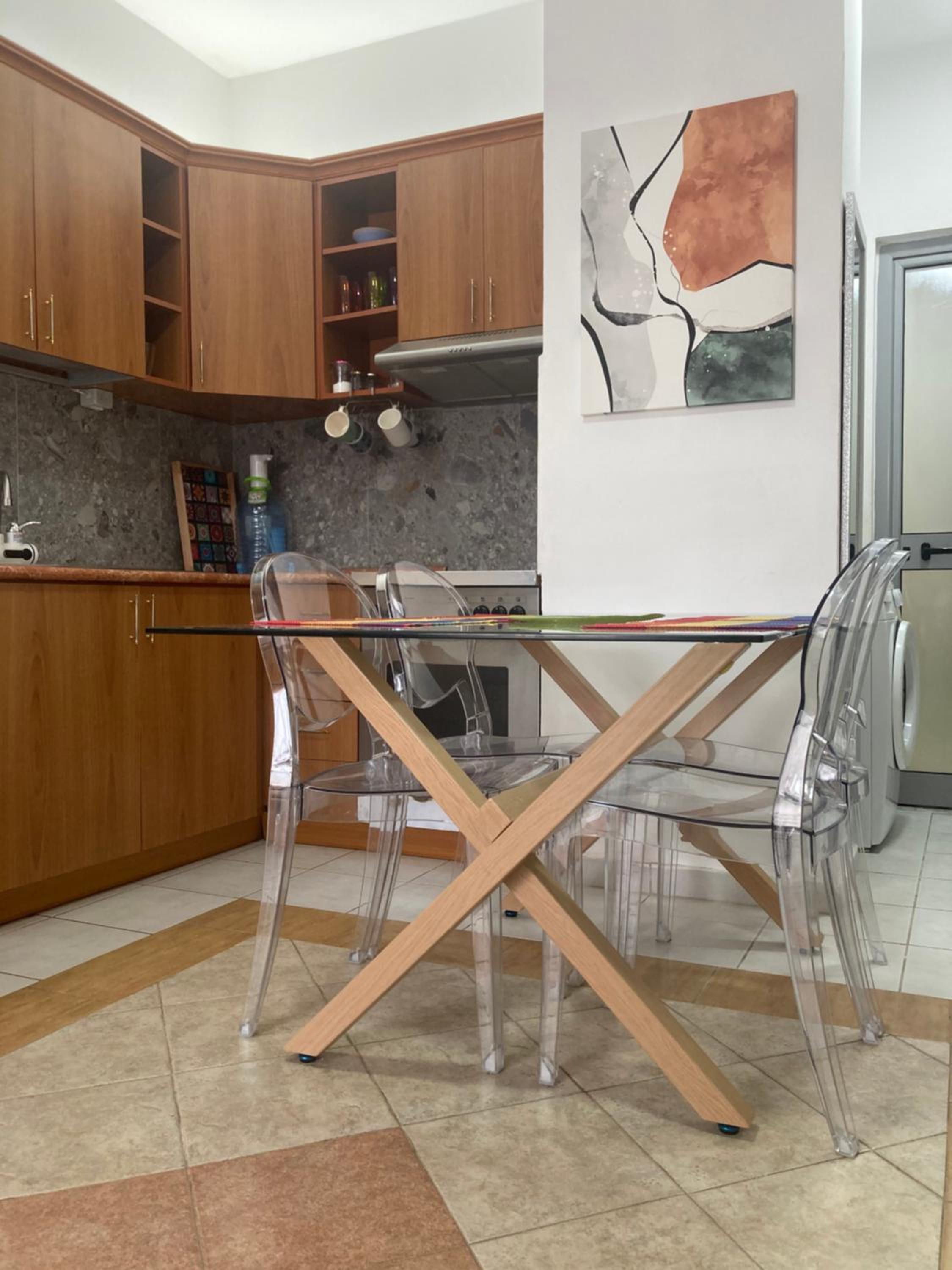 Majlinda's apartment