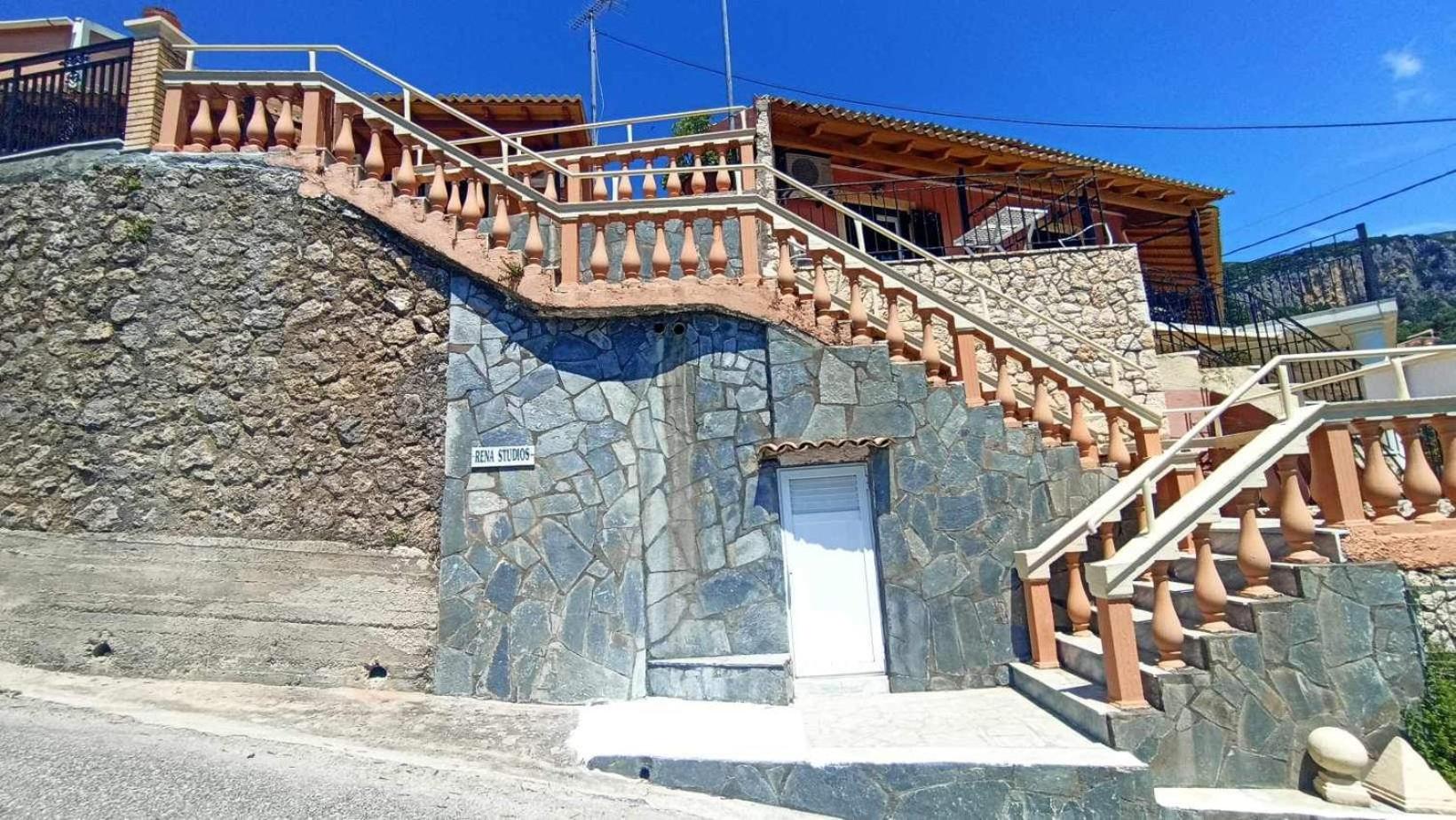 Rena Studios photo 5