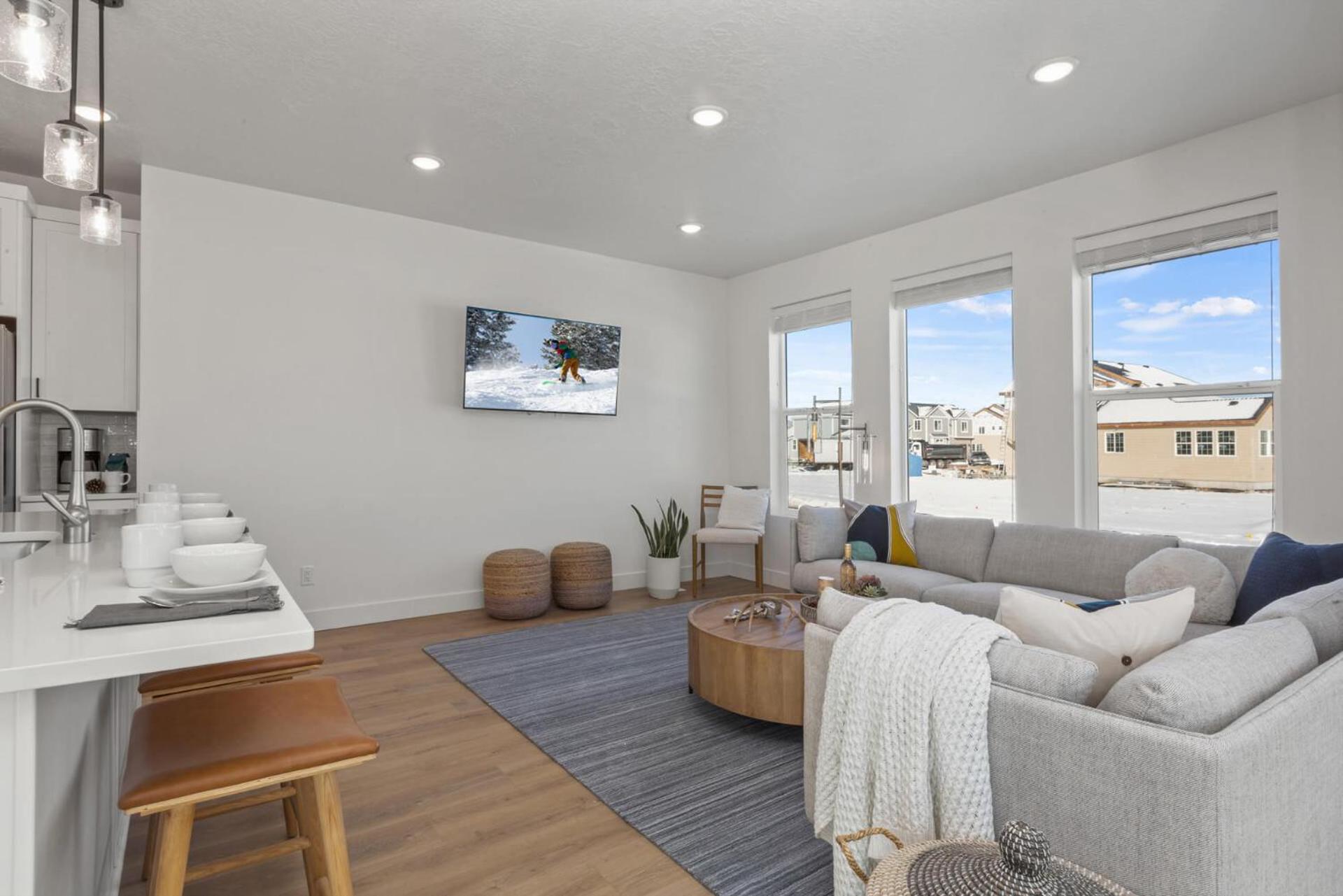 Silver Creek Village 6885 by Moose Management view 2