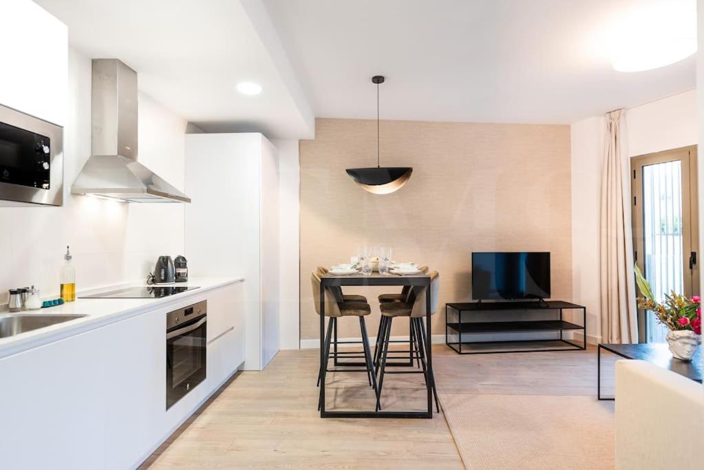 Comfortable apartment near the center by REMS