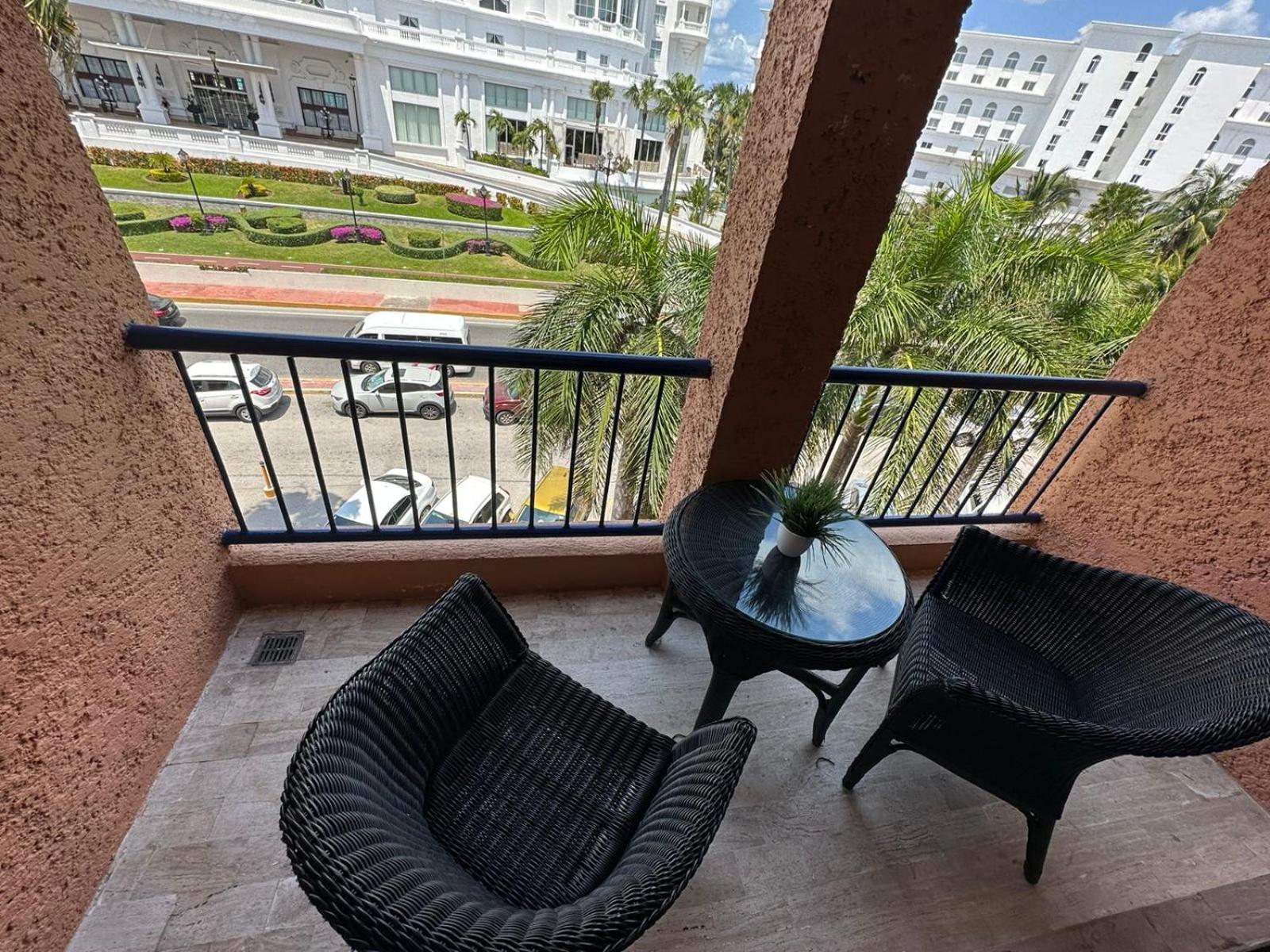 Caribbean Boutique Rooms
