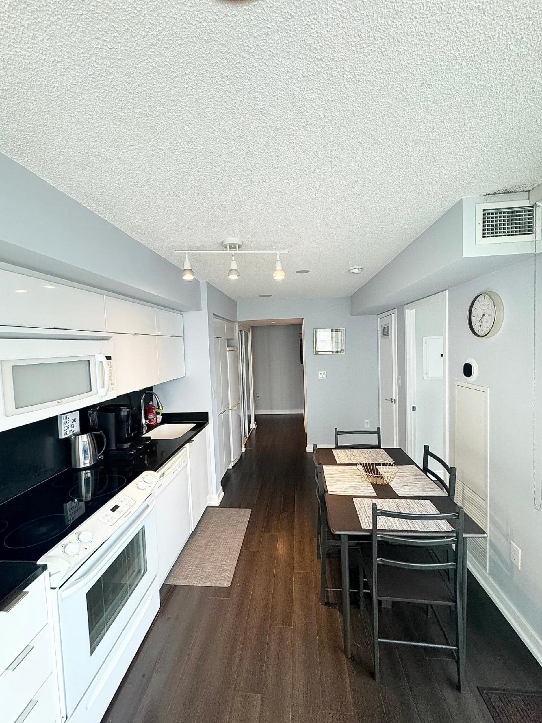 Fully furnished Lux 1bed condo