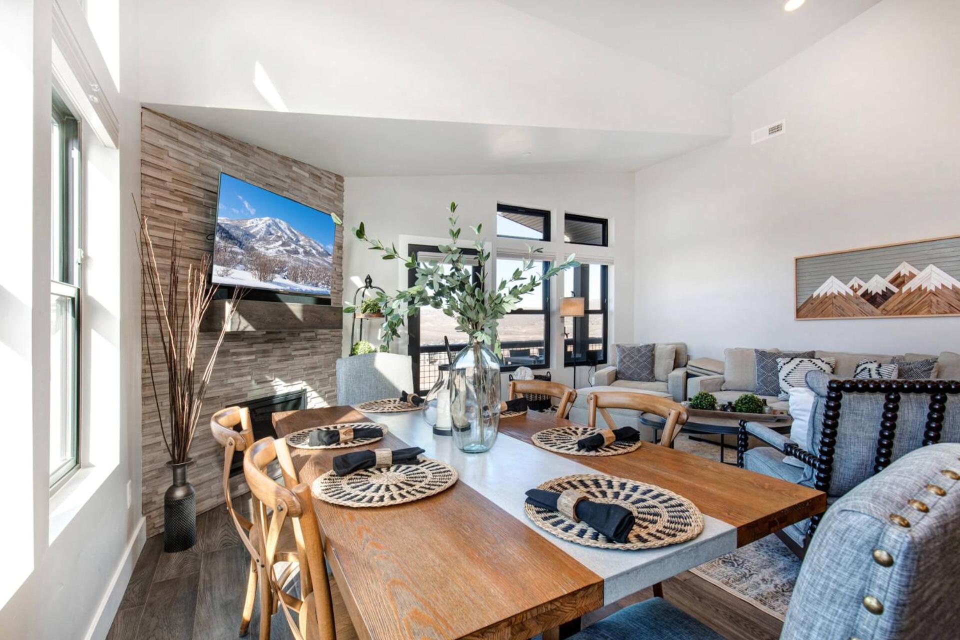 Mayflower Lakeside 301-21 by Moose Management view 2