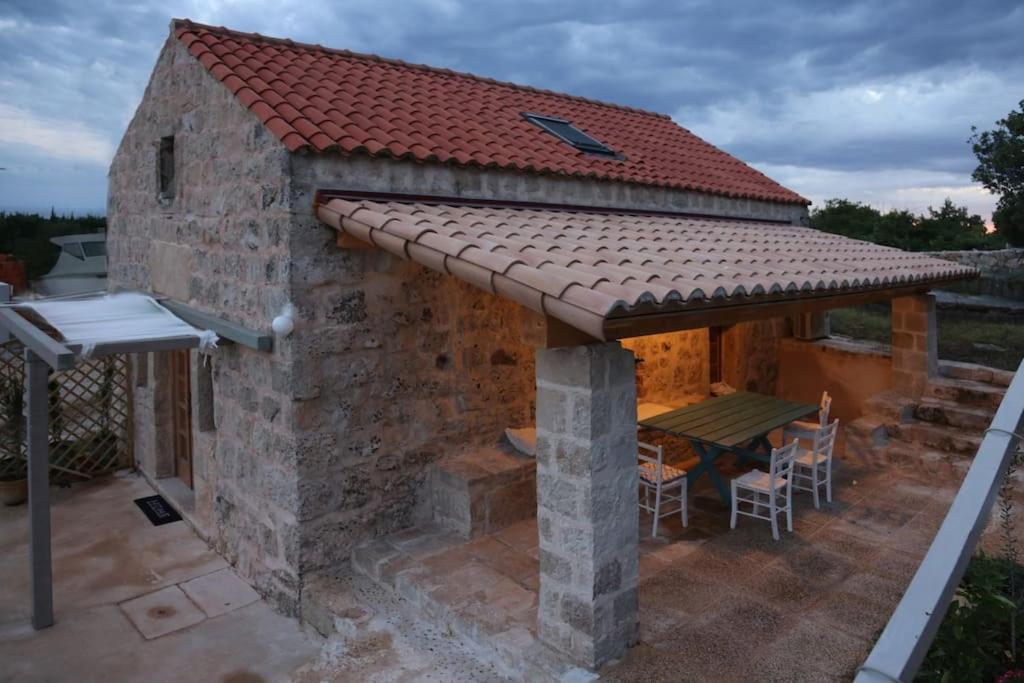 Stonehome Pojata