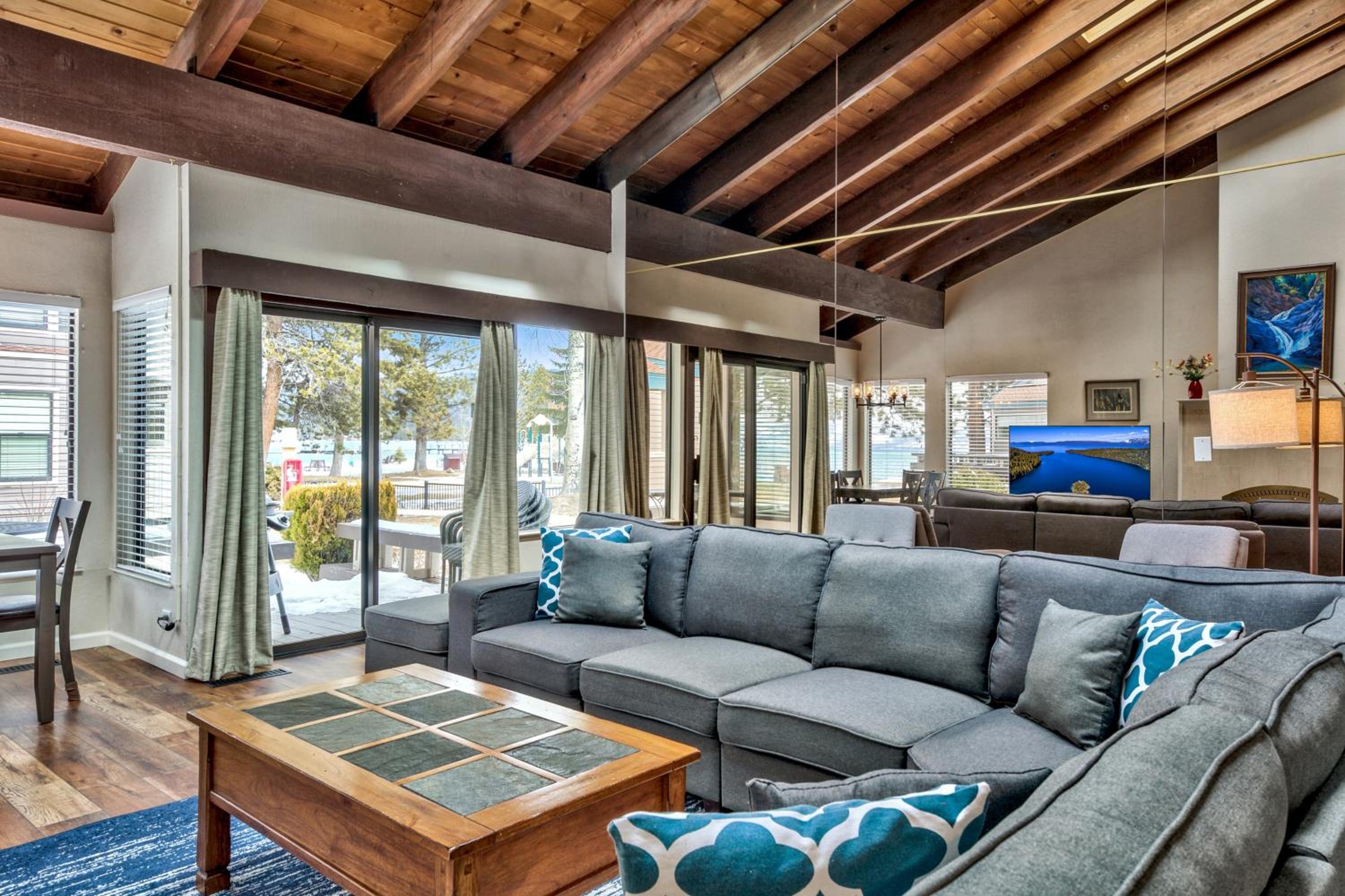 Lake Tahoe Vacations - Lakeland Village 603 Lakeview - See Ski Tahoe-Steps to Lake - Property Image 16