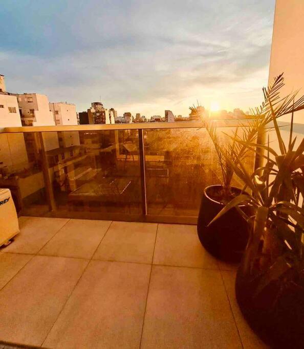 Moderno Estudio con Balcón y Parrilla en Palermo