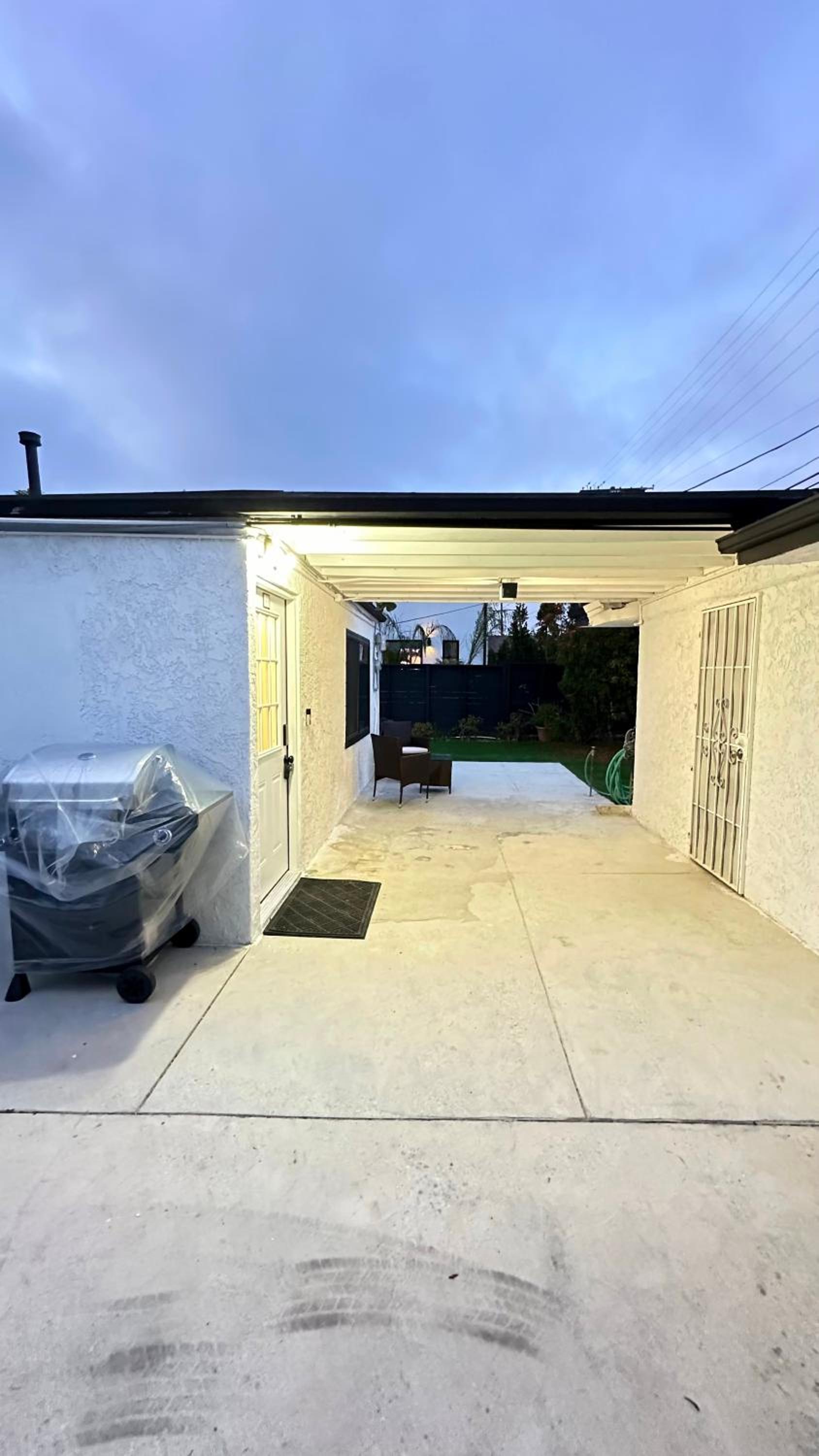 Modern 2BR Stylish & Cozy Unit