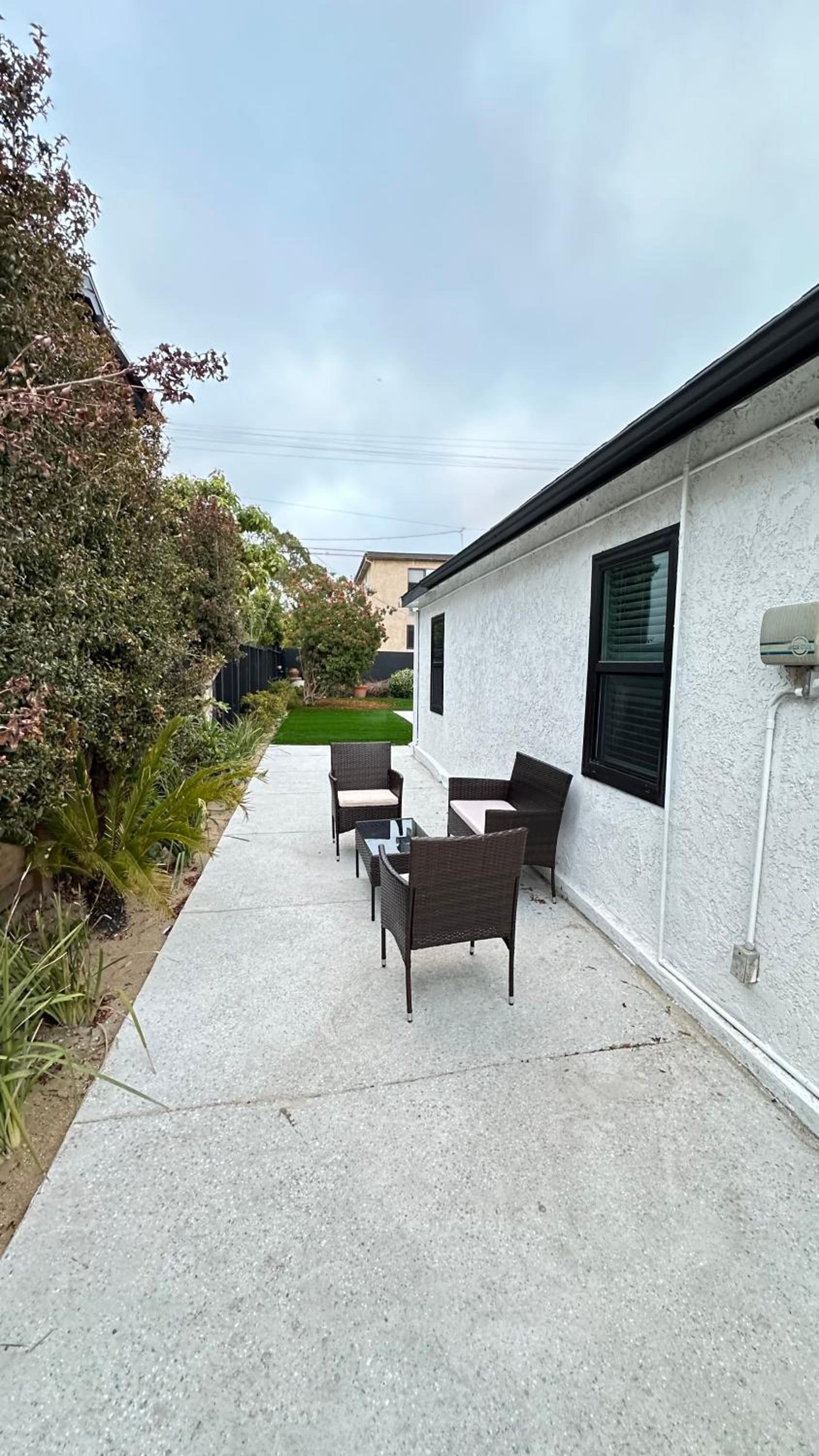 Modern 2BR Stylish & Cozy Unit
