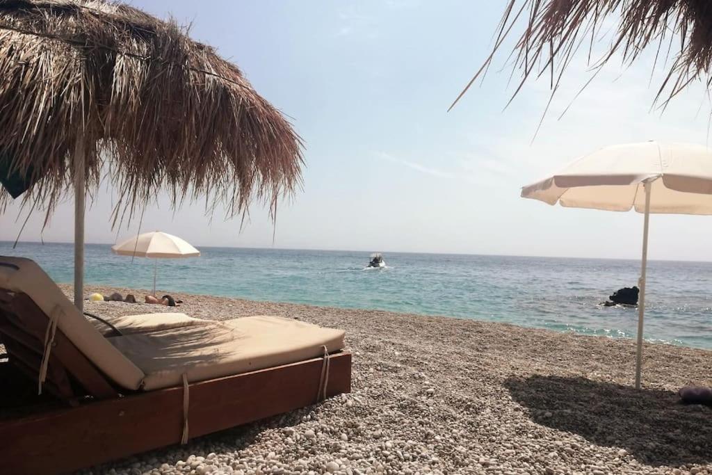 Holliday home 200m from the beach at White Rocks, Dhermi photo 2