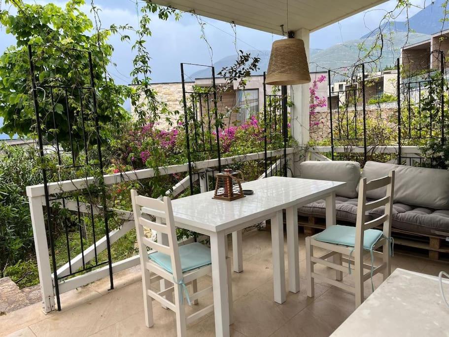 Holliday home 200m from the beach at White Rocks, Dhermi