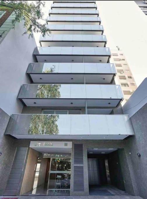 Hermoso Estudio con Balcón y Parrilla en Palermo