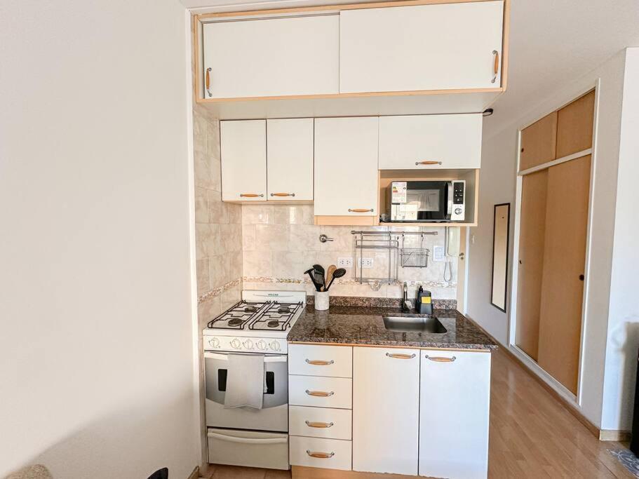 Cómodo departamento en Almagro con Balcón, Centrico y cama doble