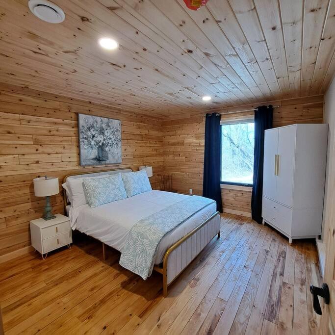 Retreat Lodge - Lochaber Lake Lodges