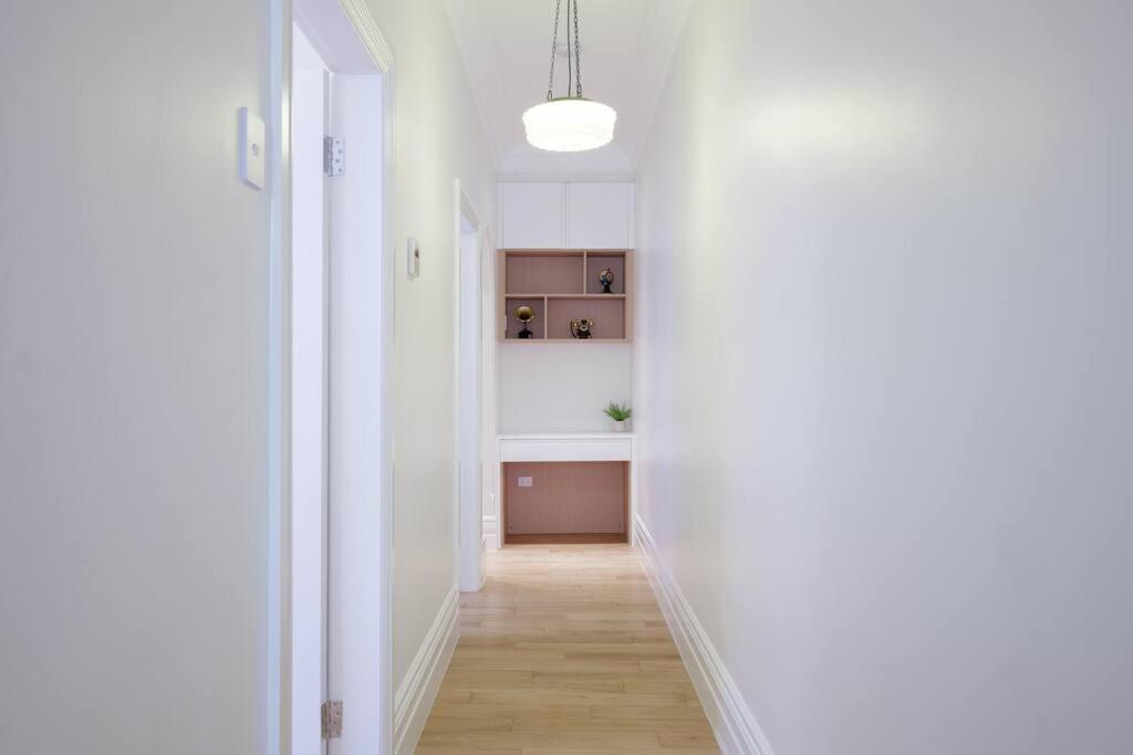 Cosy Federation Apartment Kirribilli 4 Bedroom