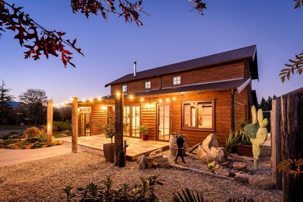 Wanaka Vacations - Pinerock by Sothebys Luxury Rental Homes - Property Image 8