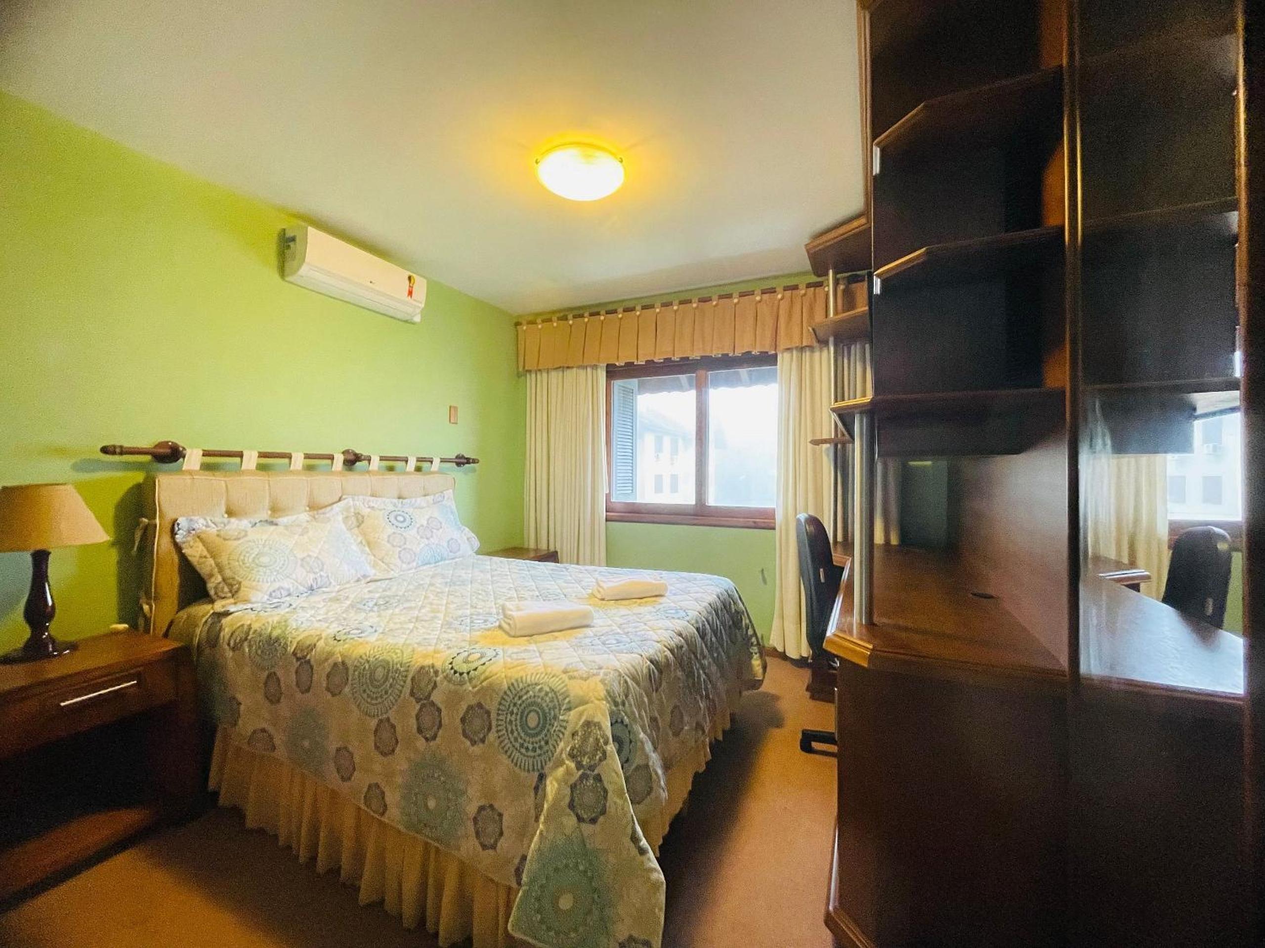 Duplex 3 Dormitórios no Centro de Gramado