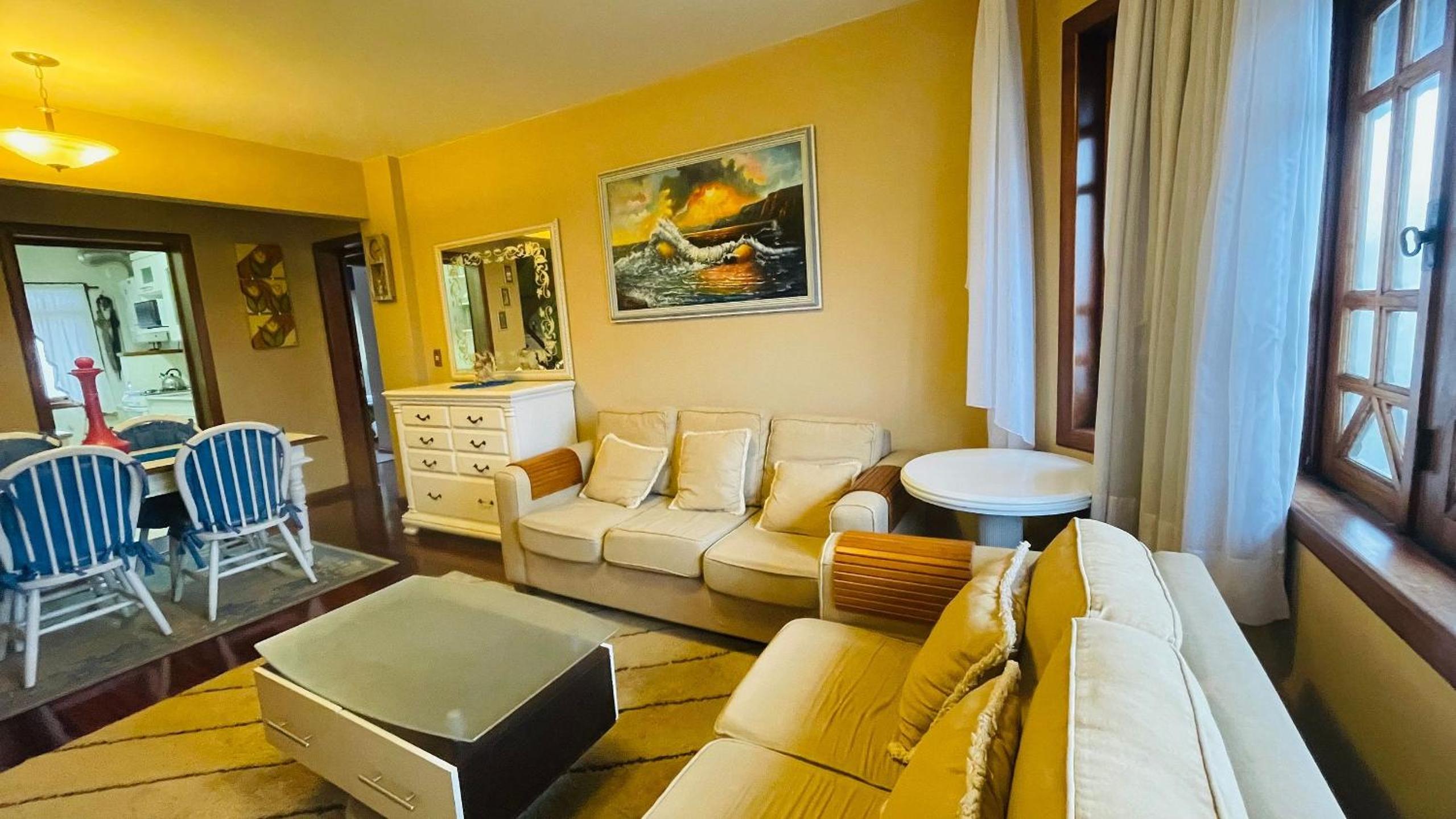 Duplex 3 Dormitórios no Centro de Gramado