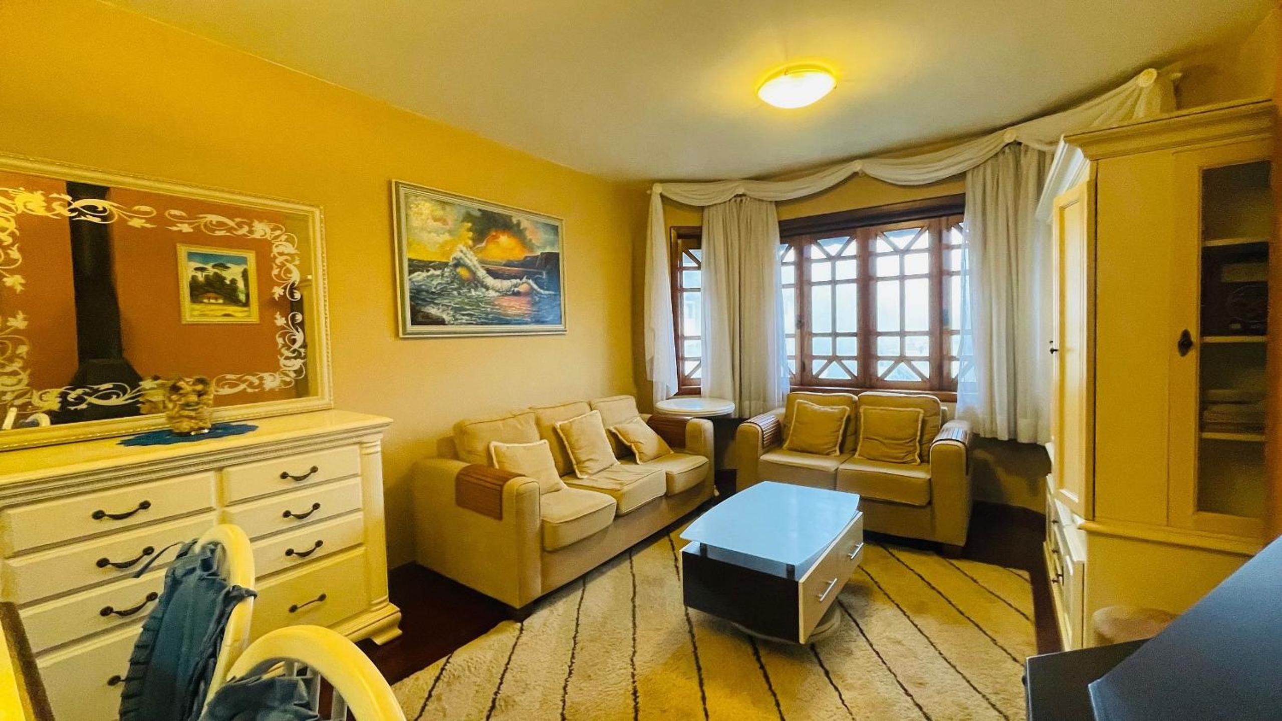 Duplex 3 Dormitórios no Centro de Gramado