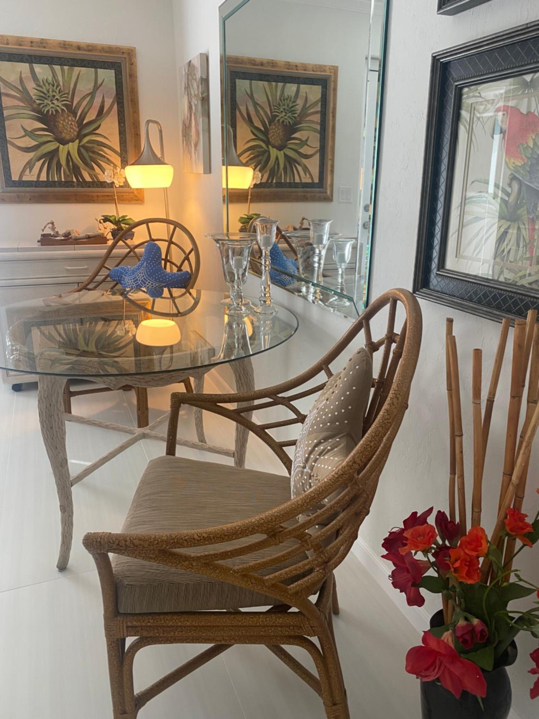 Closest 1BR to Vanderbilt Beach, full kitchen with dishwasher, ALL NEW! view 5