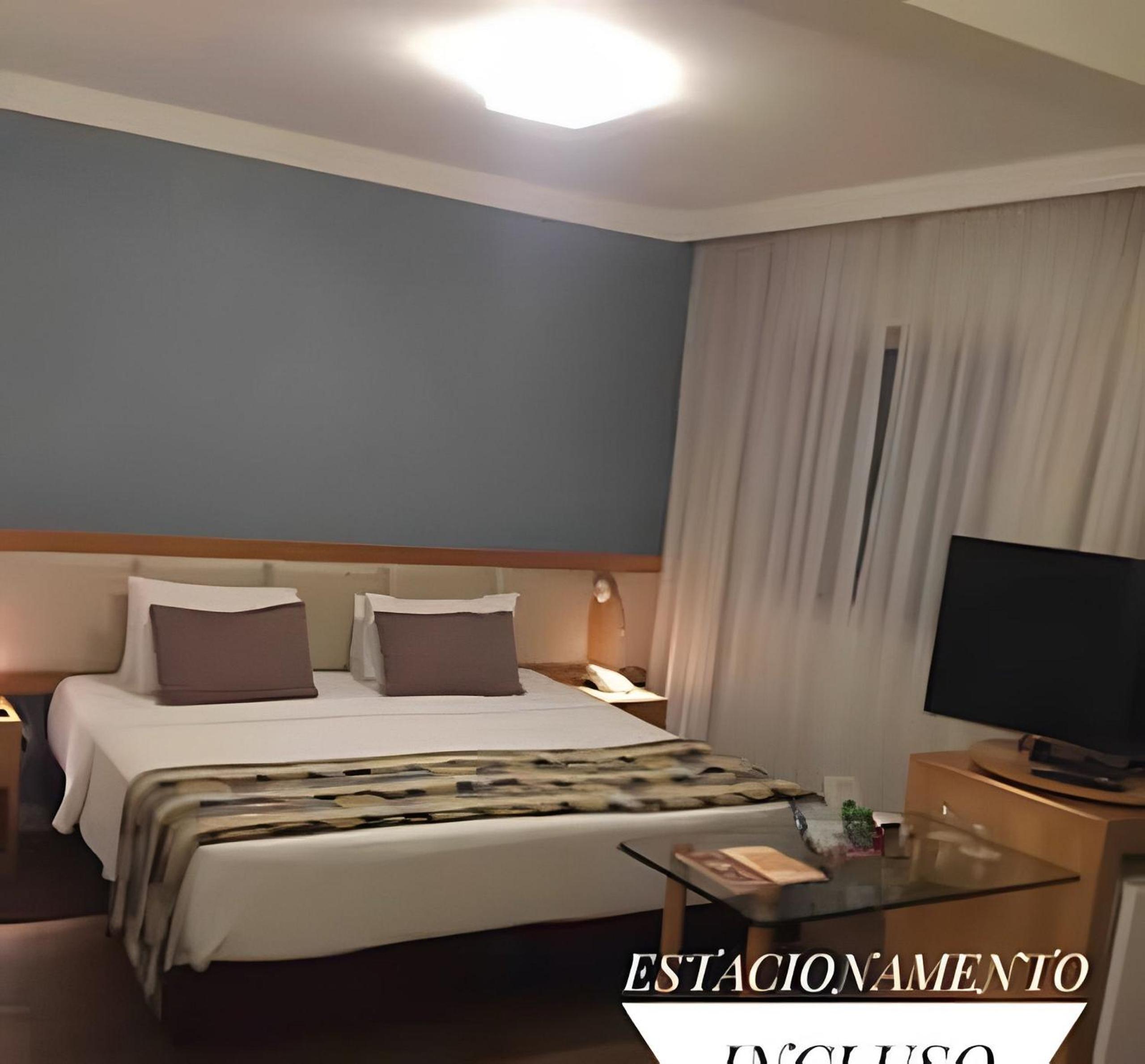 Flat localizado na Rua Oscar Freire