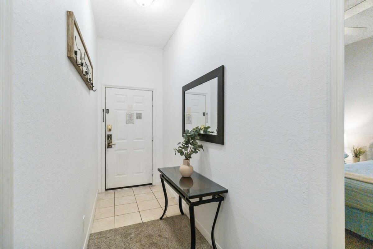 3 bedrooms condo unit in Bahama Bay view 2