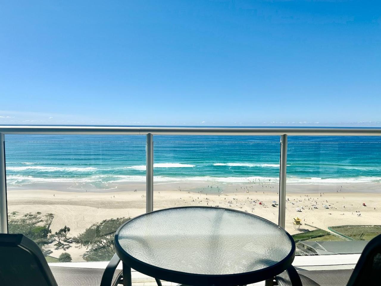 Beachfront on Oasis Centre, Air on Broadbeach 1503
