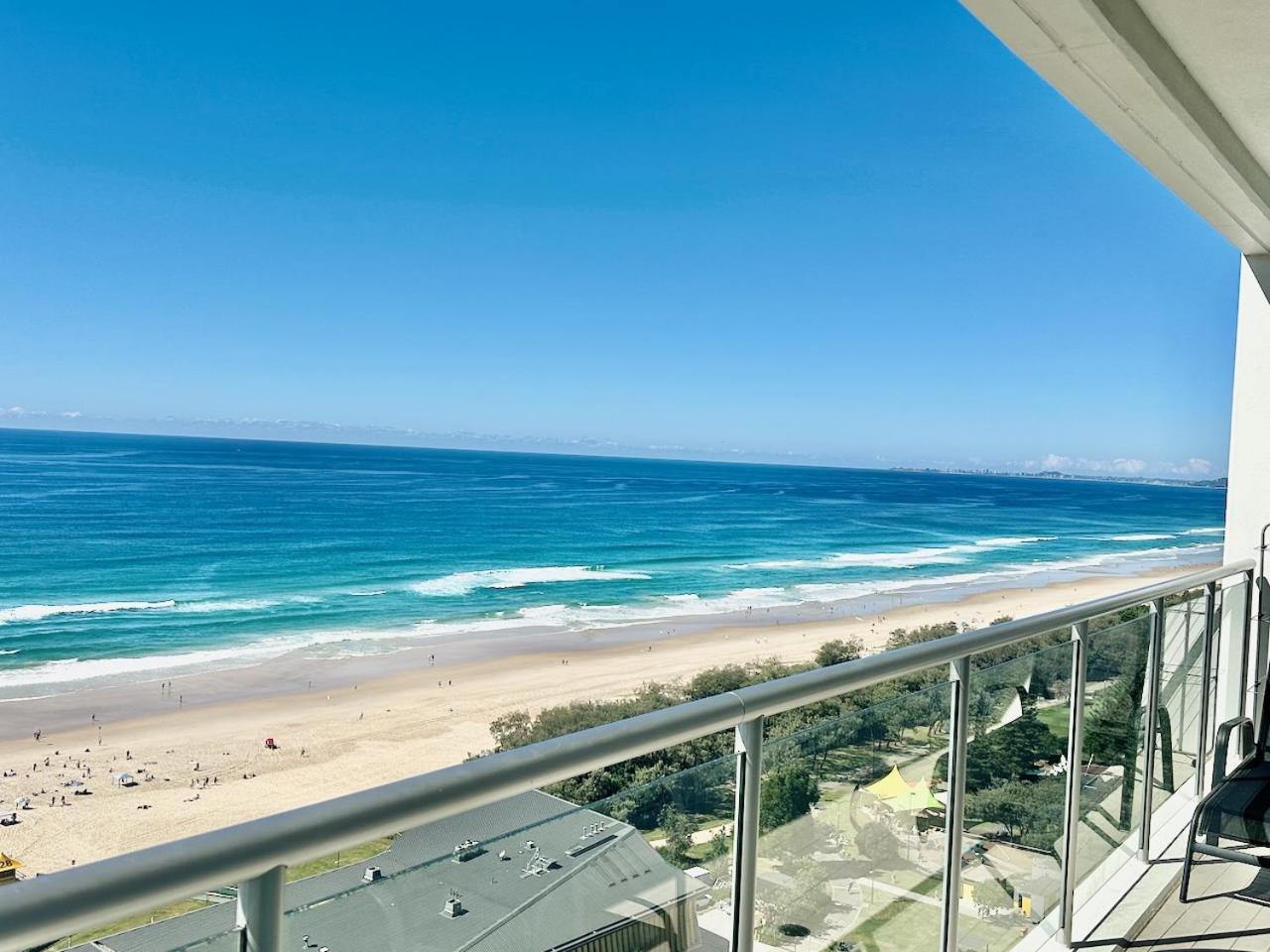 Beachfront on Oasis Centre, Air on Broadbeach 1503