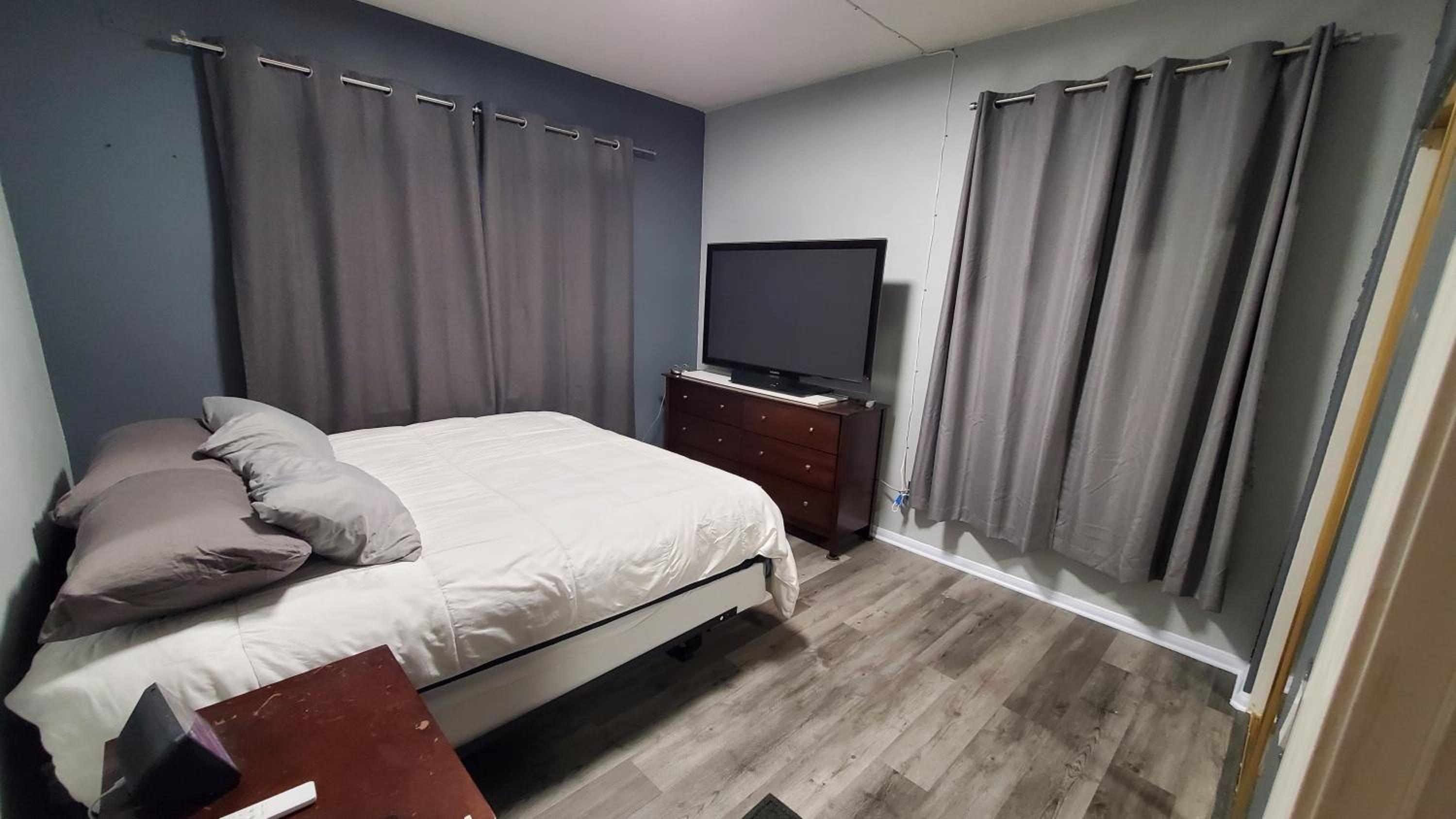 Luxury 2 Bedroom 1 Bath Fully Private view 4
