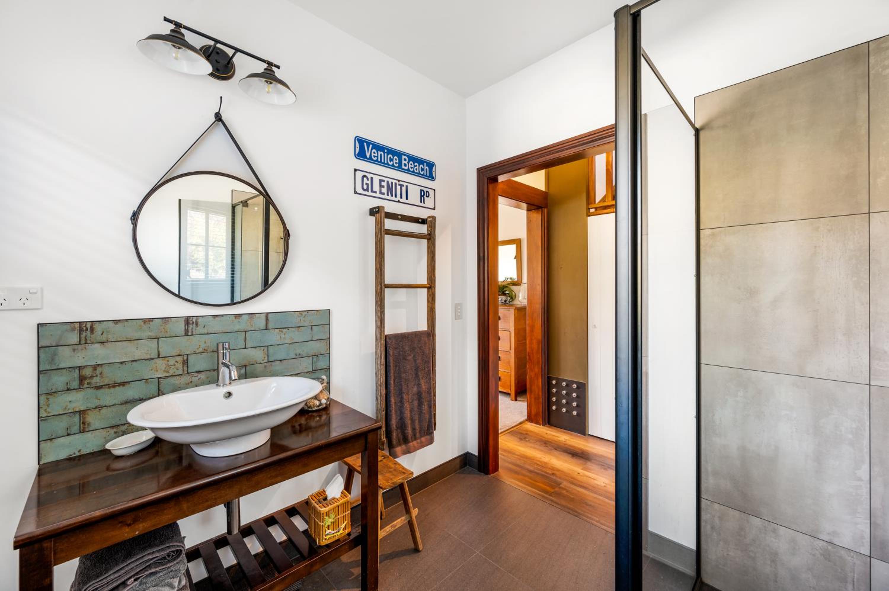 Wanaka Vacations - Pinerock by Sothebys Luxury Rental Homes - Property Image 11