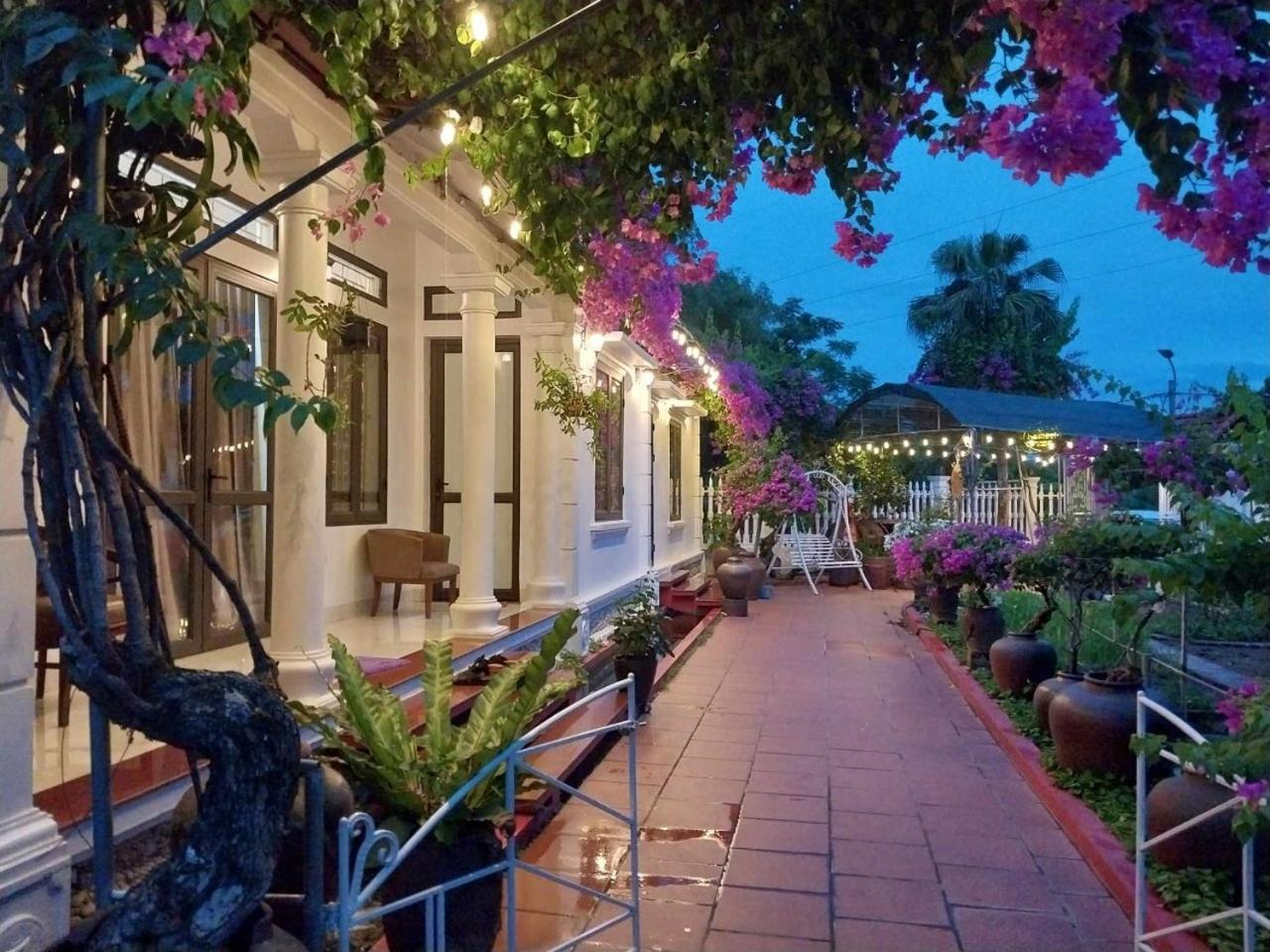 Nha Xanh Homestay view 2