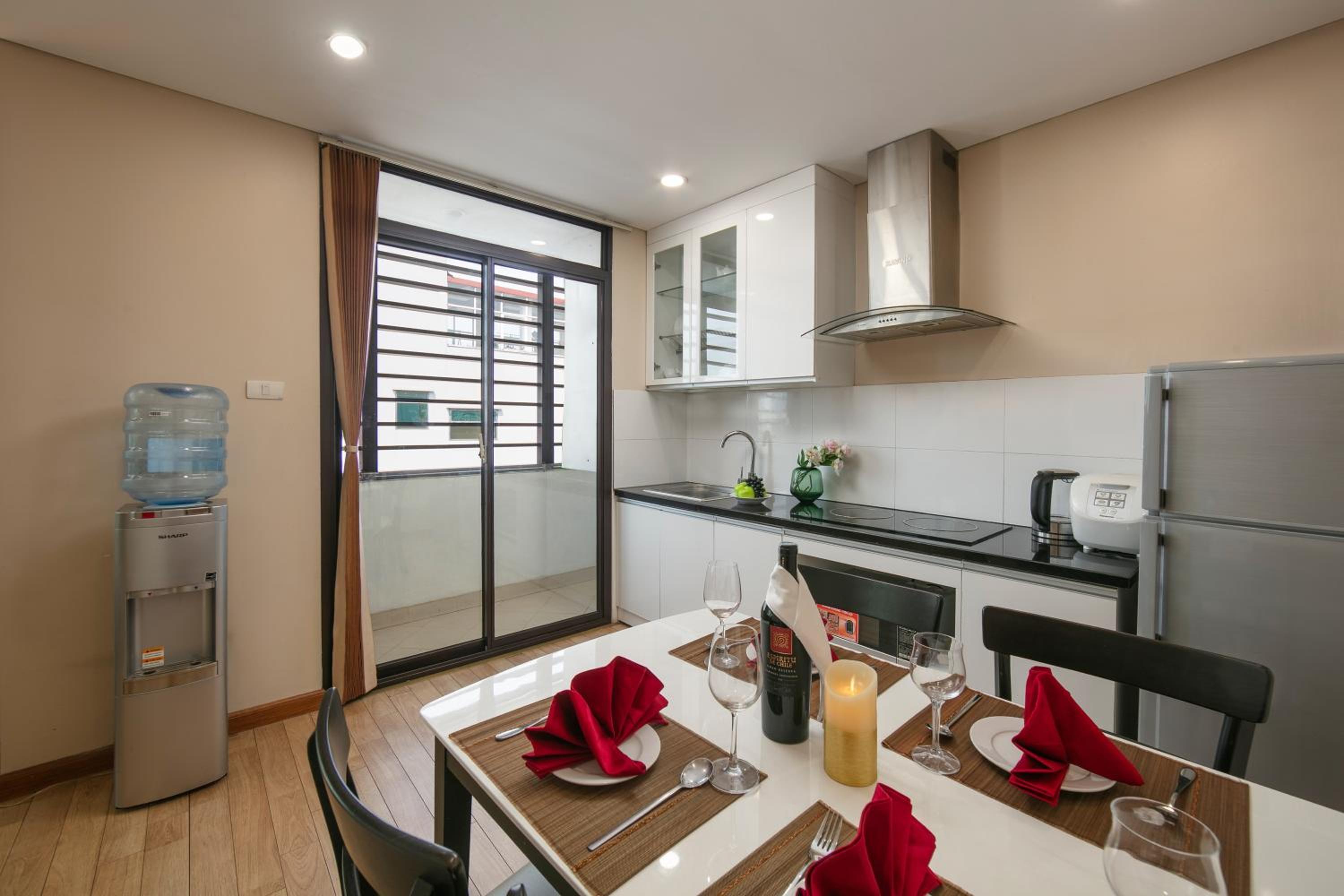 HB Serviced Apartment - 121B Quan Hoa