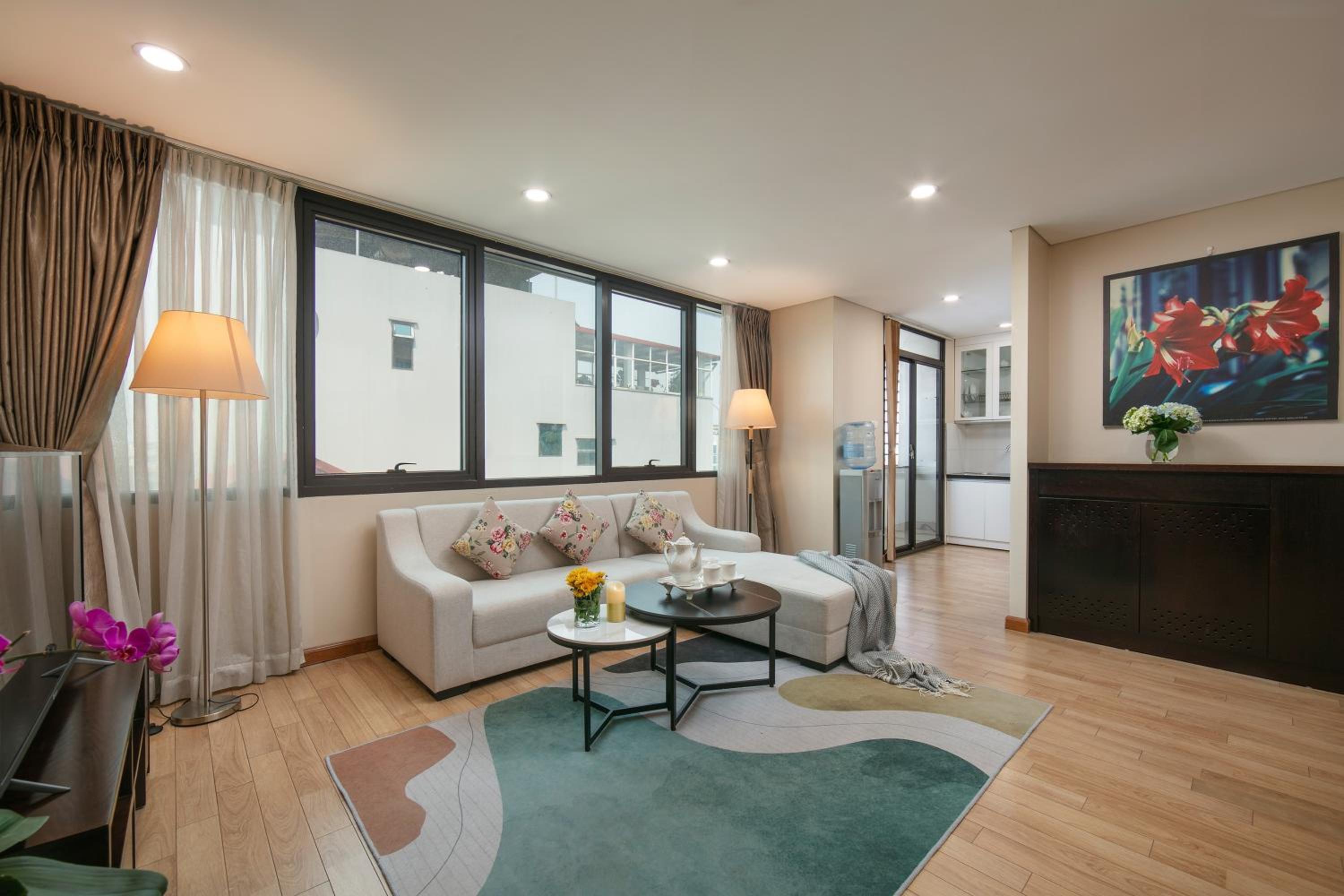 HB Serviced Apartment - 121B Quan Hoa