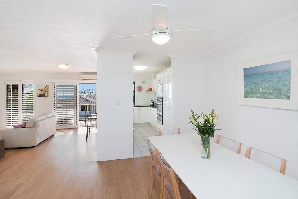 Ocean View dreaming, metres to the beach!